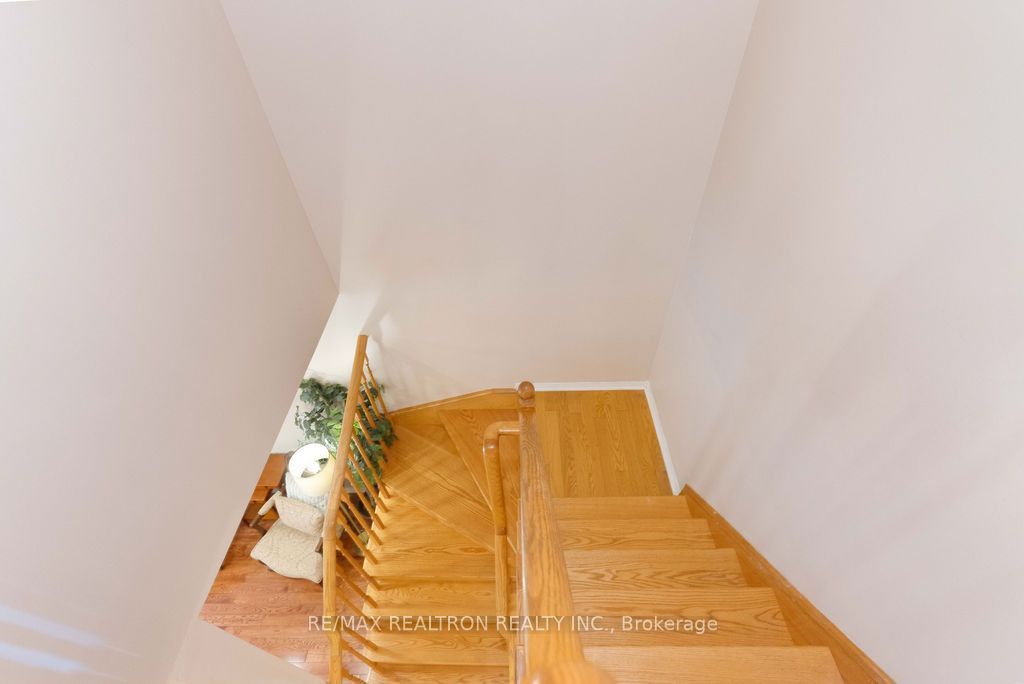 5525 Palmerston Crescent 45 Property Photo 23