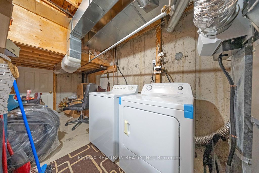 5525 Palmerston Crescent 45 Property Photo 41
