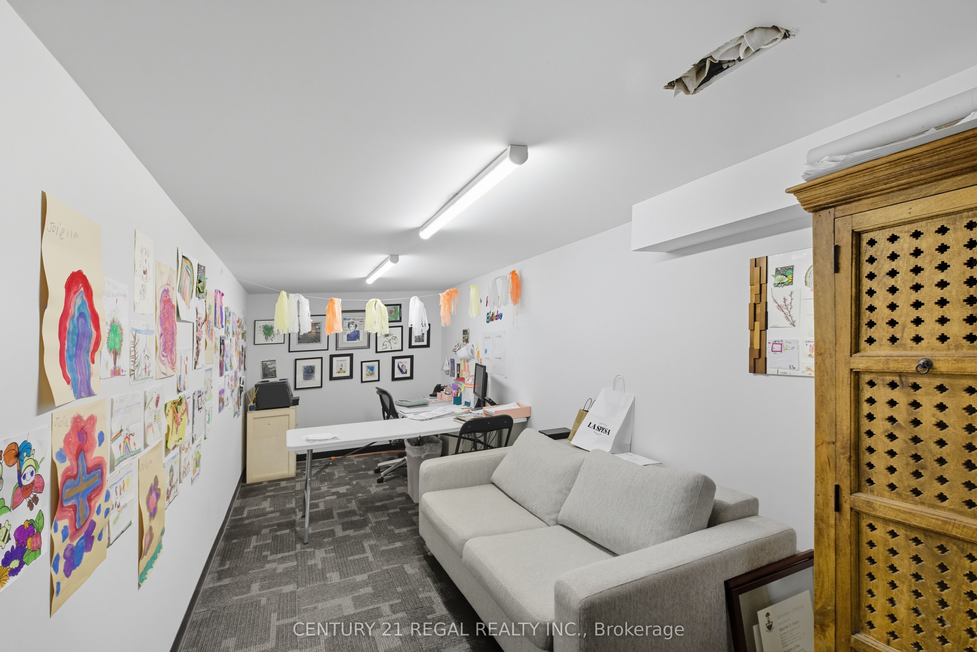 1700 St Clair Avenue W Property Photo 17
