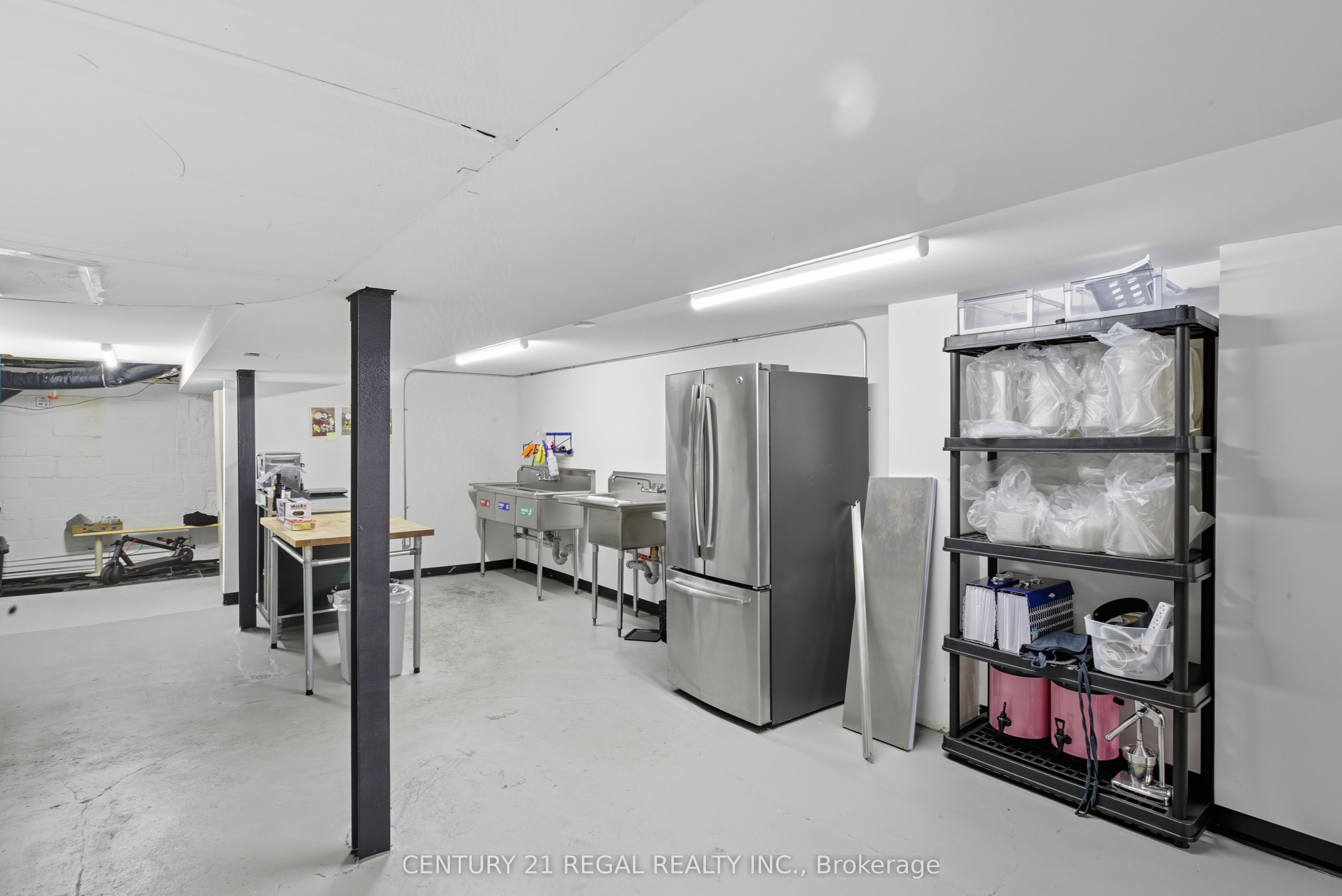1700 St Clair Avenue W Property Photo 18