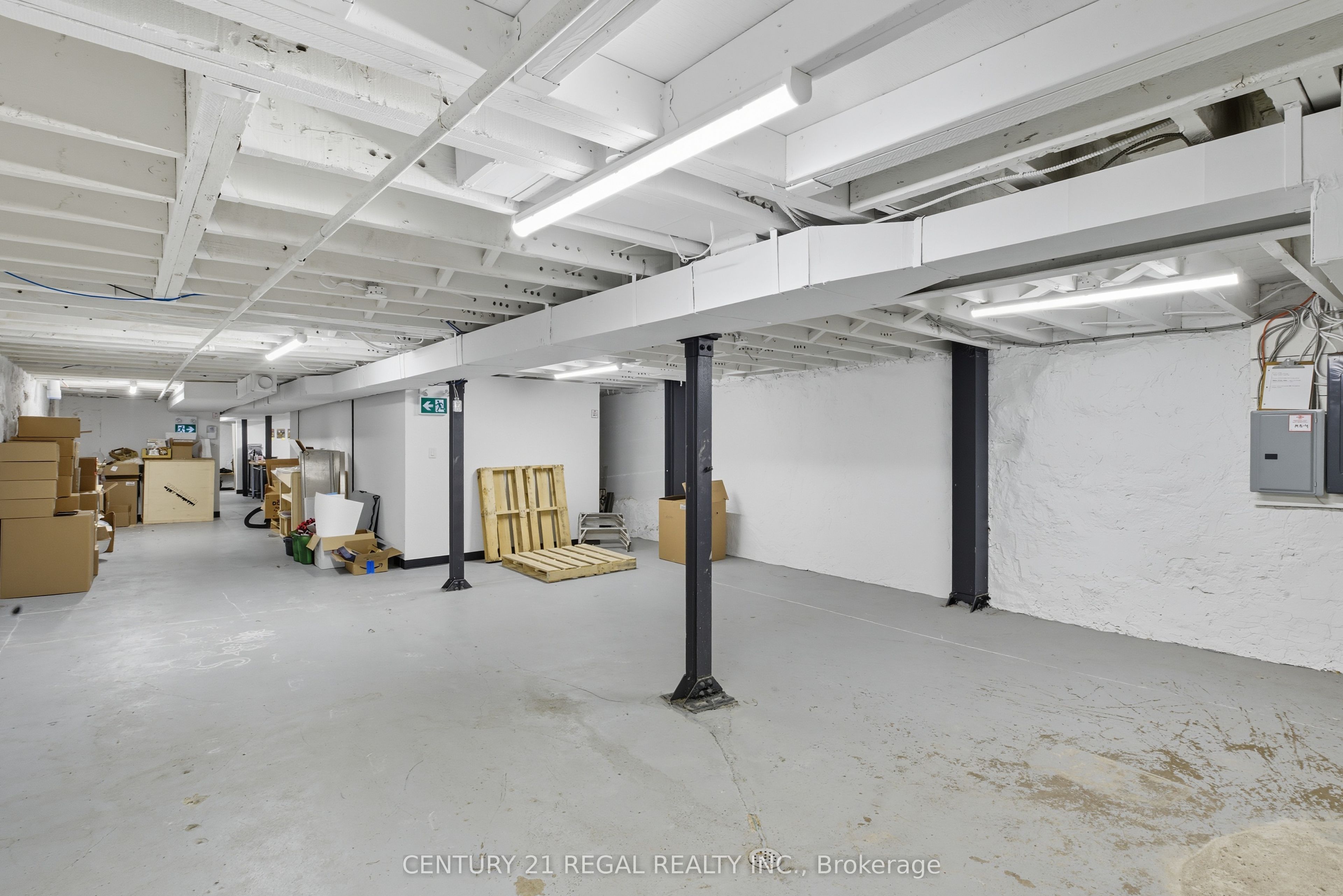 1700 St Clair Avenue W Property Photo 21
