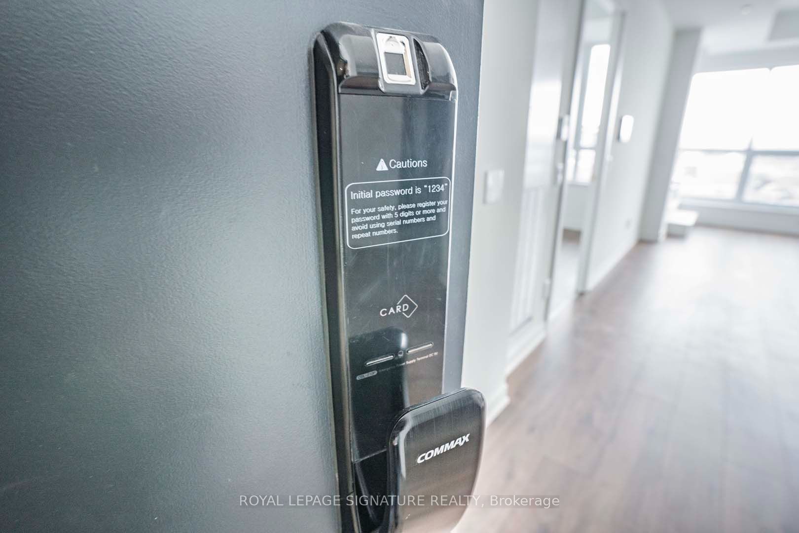 405 Dundas Street W 708 Property Photo 2