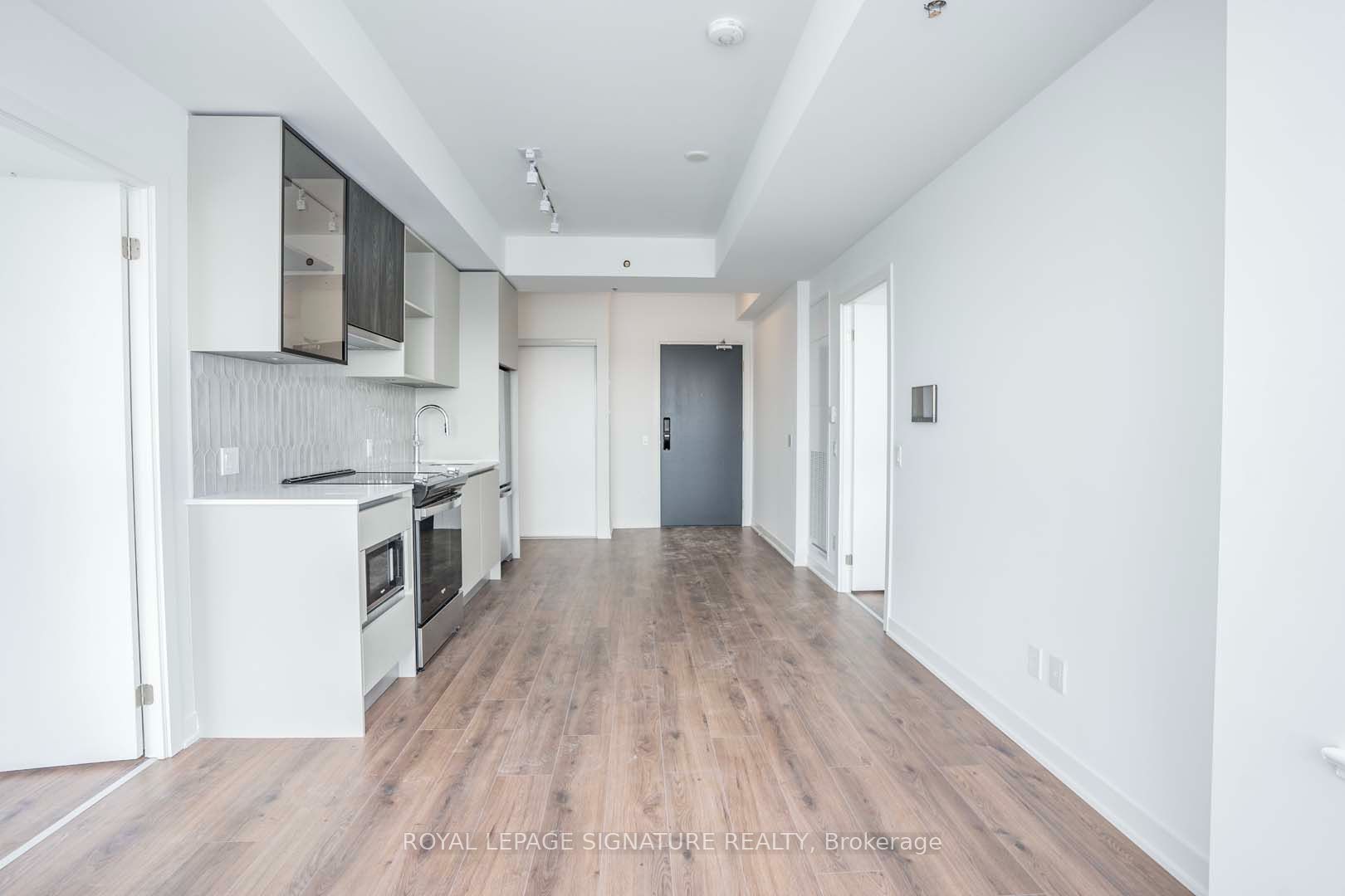 405 Dundas Street W 708 Property Photo 10