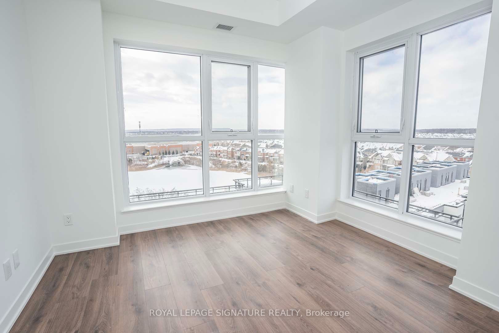 405 Dundas Street W 708 Property Photo 15