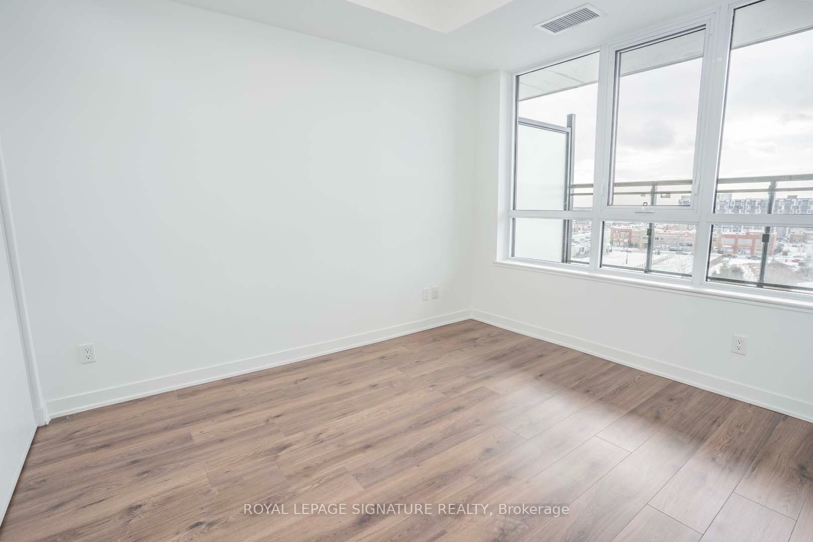 405 Dundas Street W 708 Property Photo 19