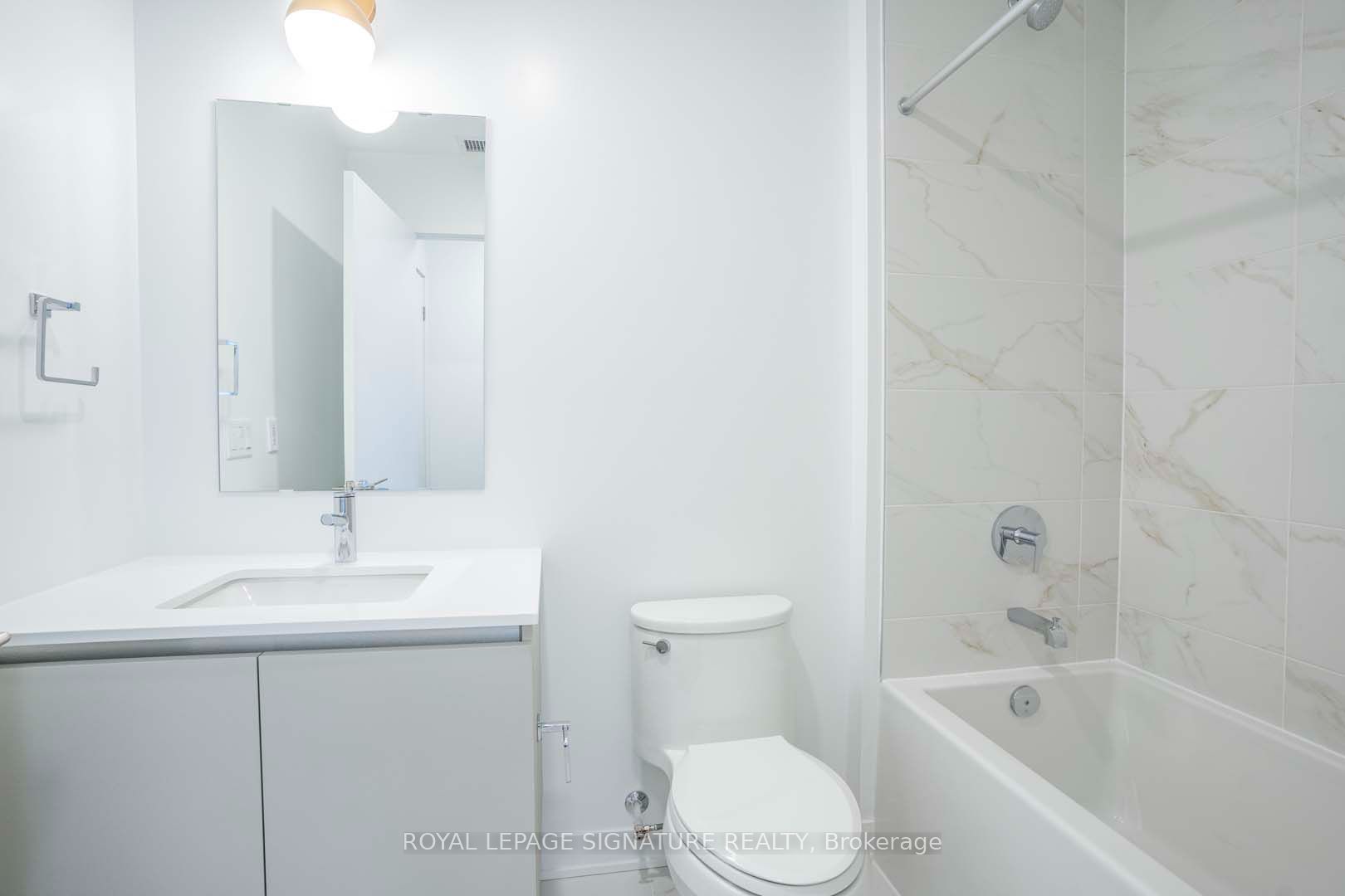 405 Dundas Street W 708 Property Photo 22