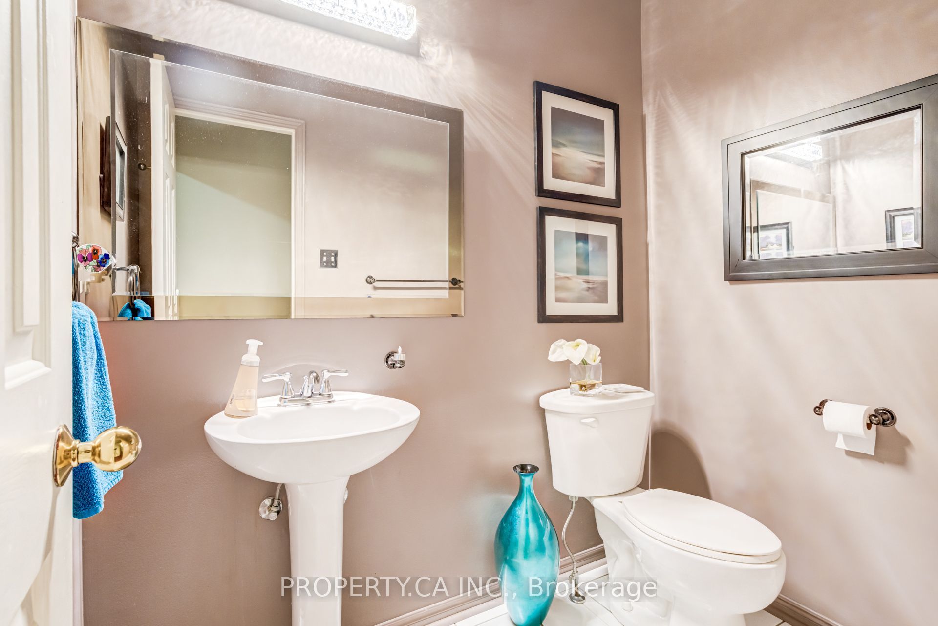 411 Freeman Crescent Property Photo 23