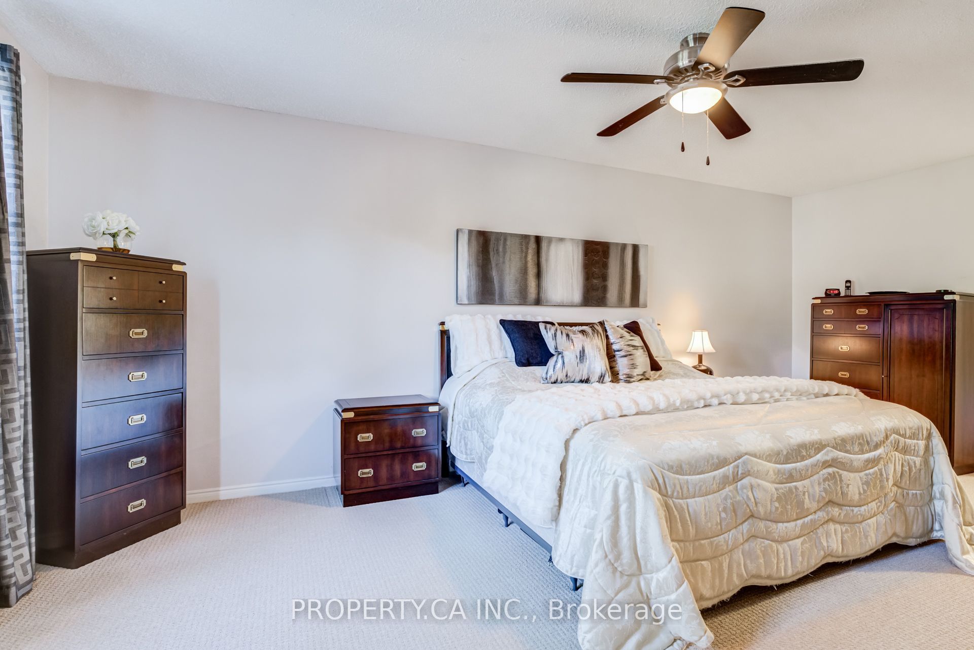 411 Freeman Crescent Property Photo 29