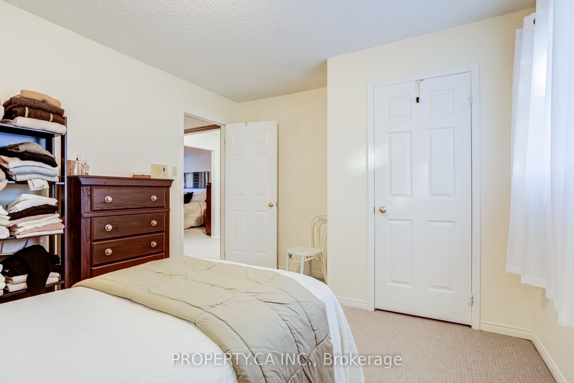 411 Freeman Crescent Property Photo 36
