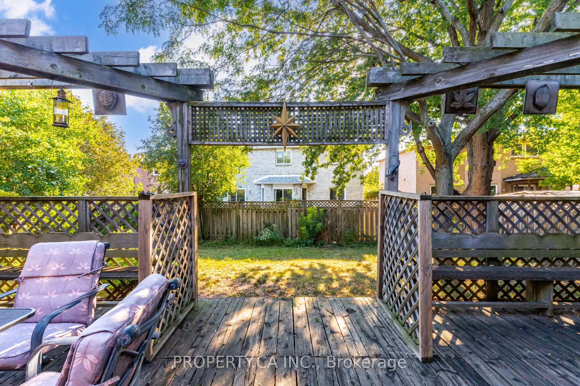 411 Freeman Crescent Property Photo 47