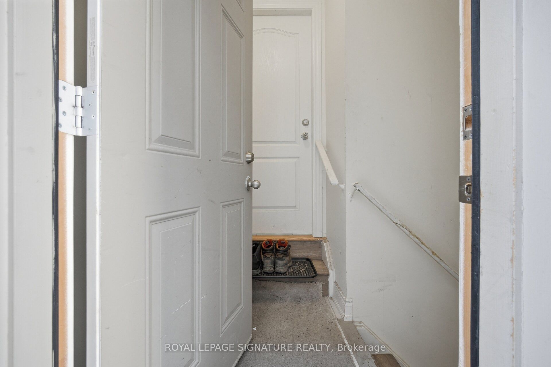 88 Yardley Crescent 2 Property Photo 5