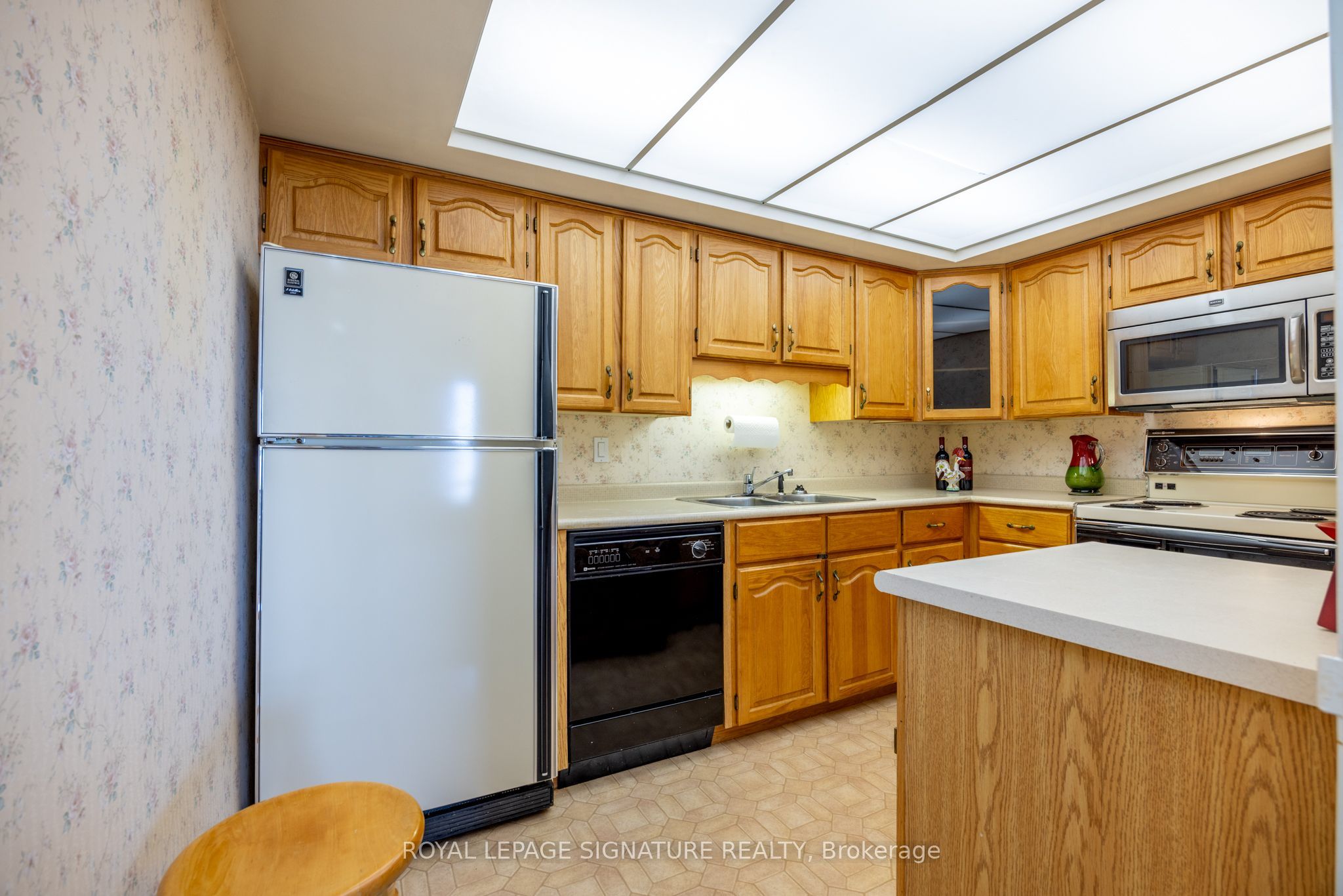 1300 Bloor Street 1405 Property Photo 21