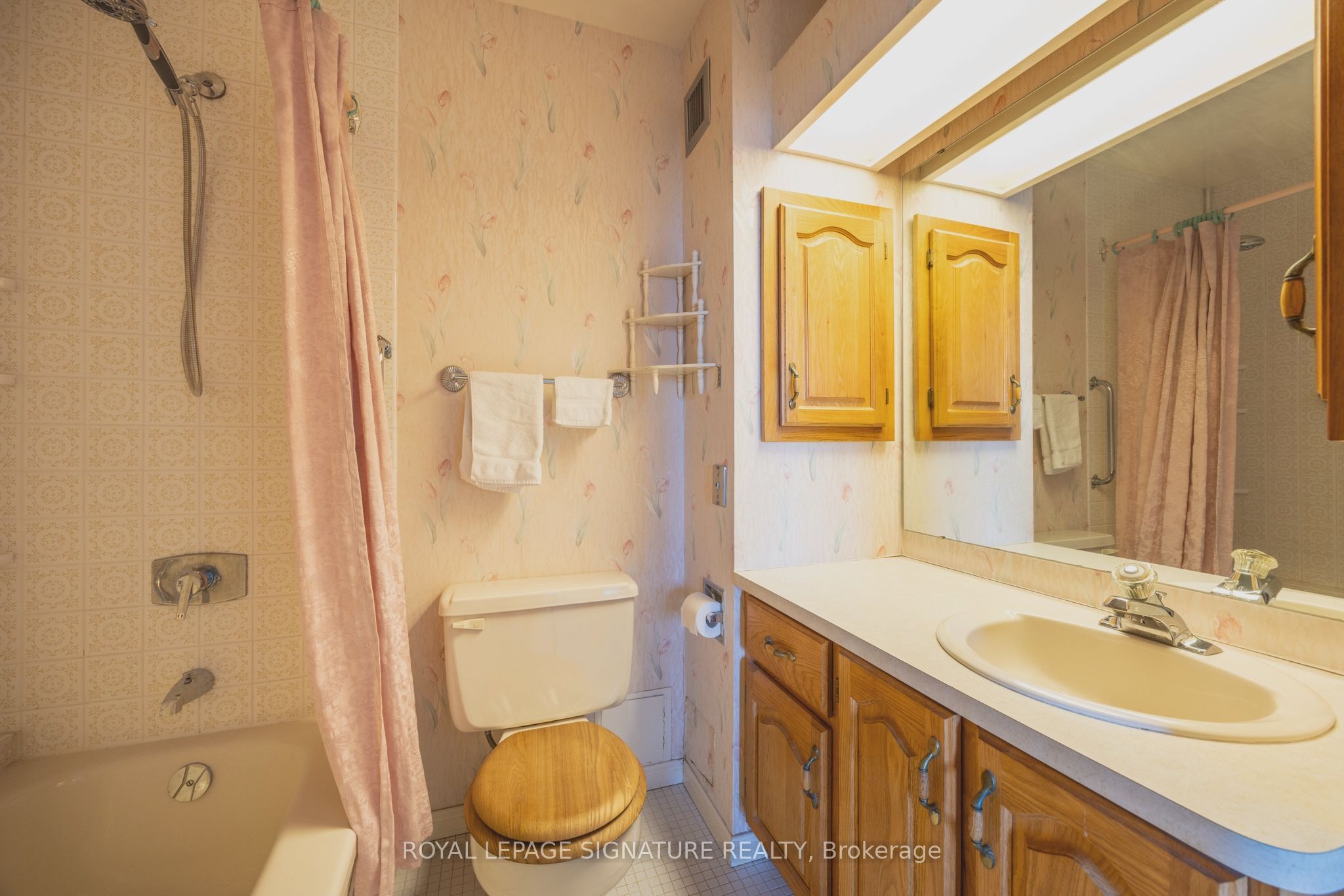 1300 Bloor Street 1405 Property Photo 28