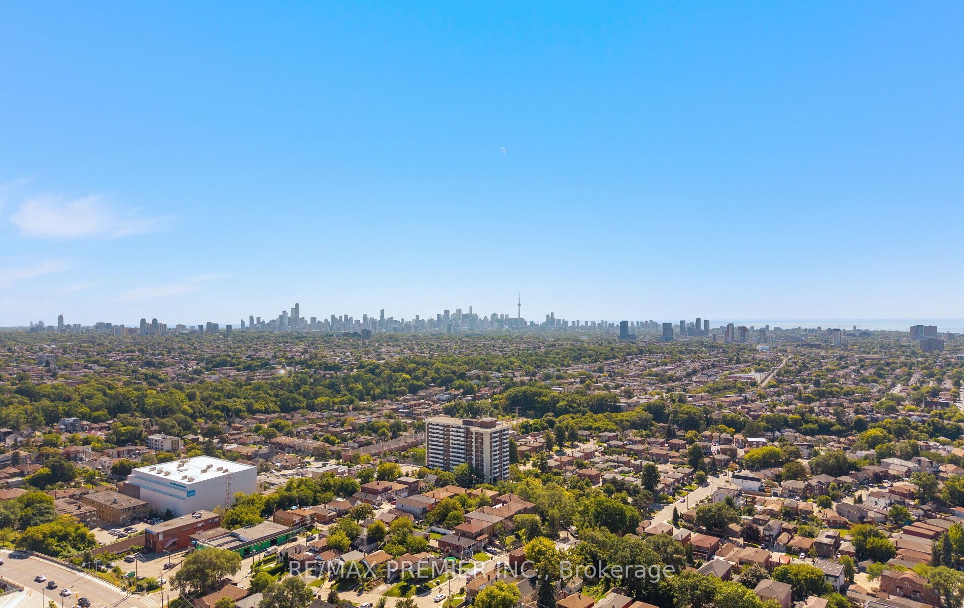 2470 Eglinton Avenue W 209 Property Photo 3