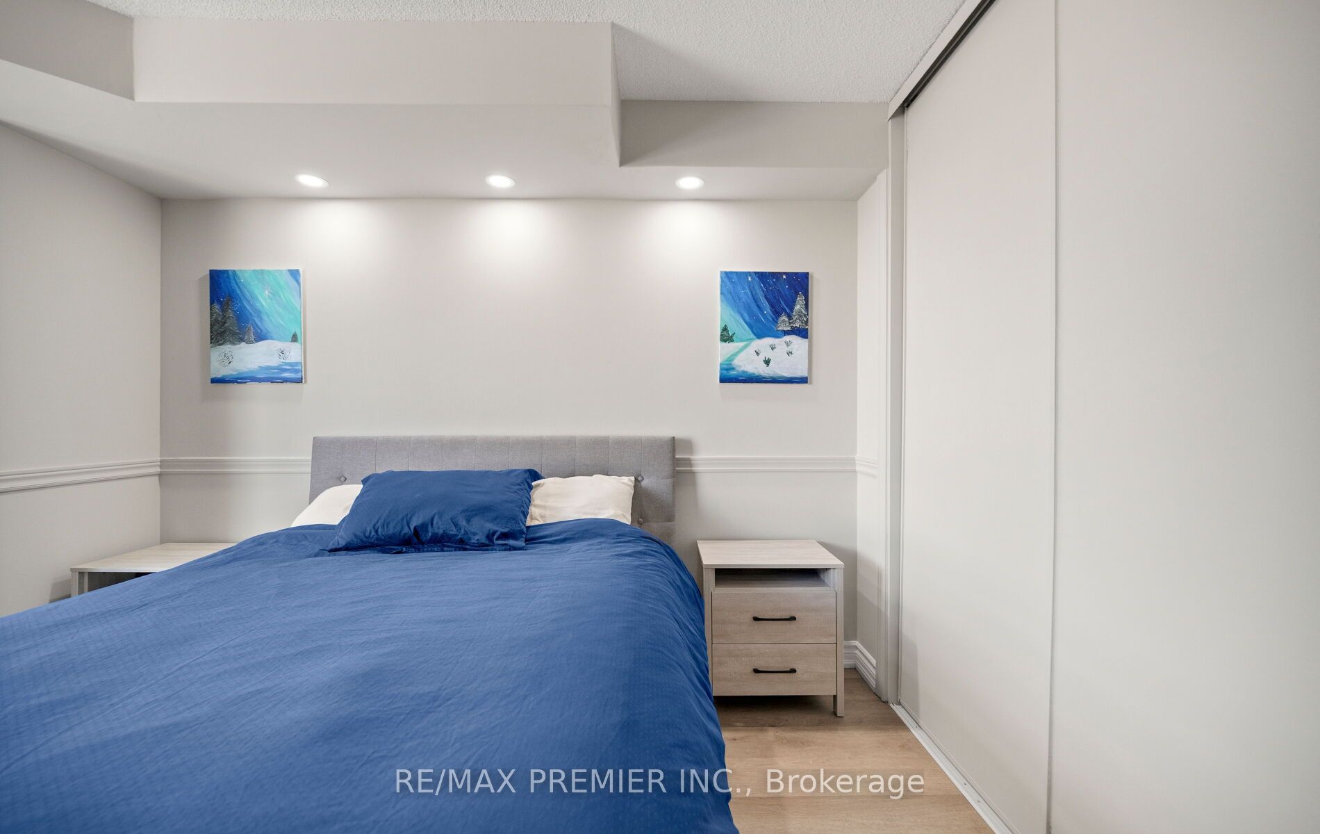 2470 Eglinton Avenue W 209 Property Photo 21
