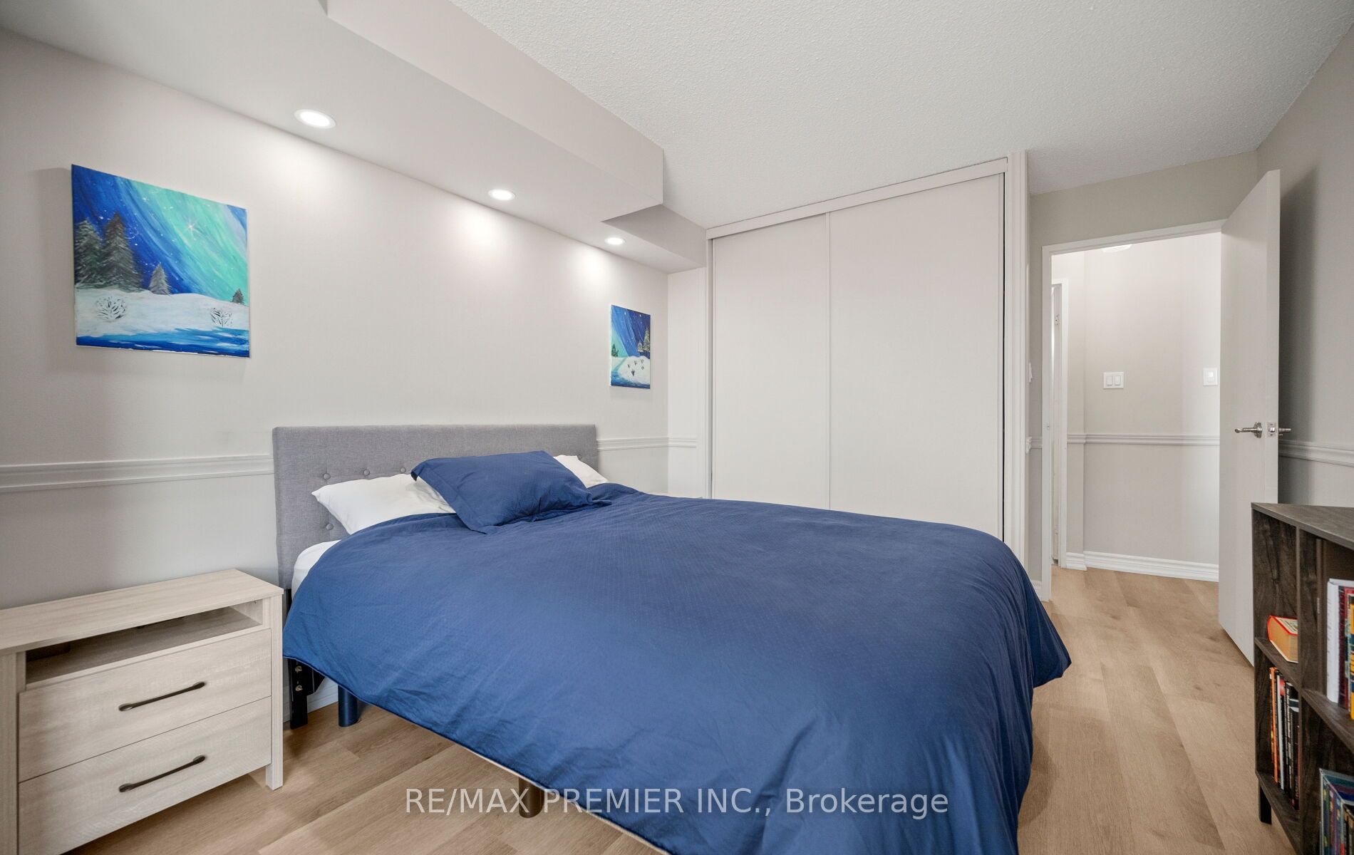 2470 Eglinton Avenue W 209 Property Photo 22