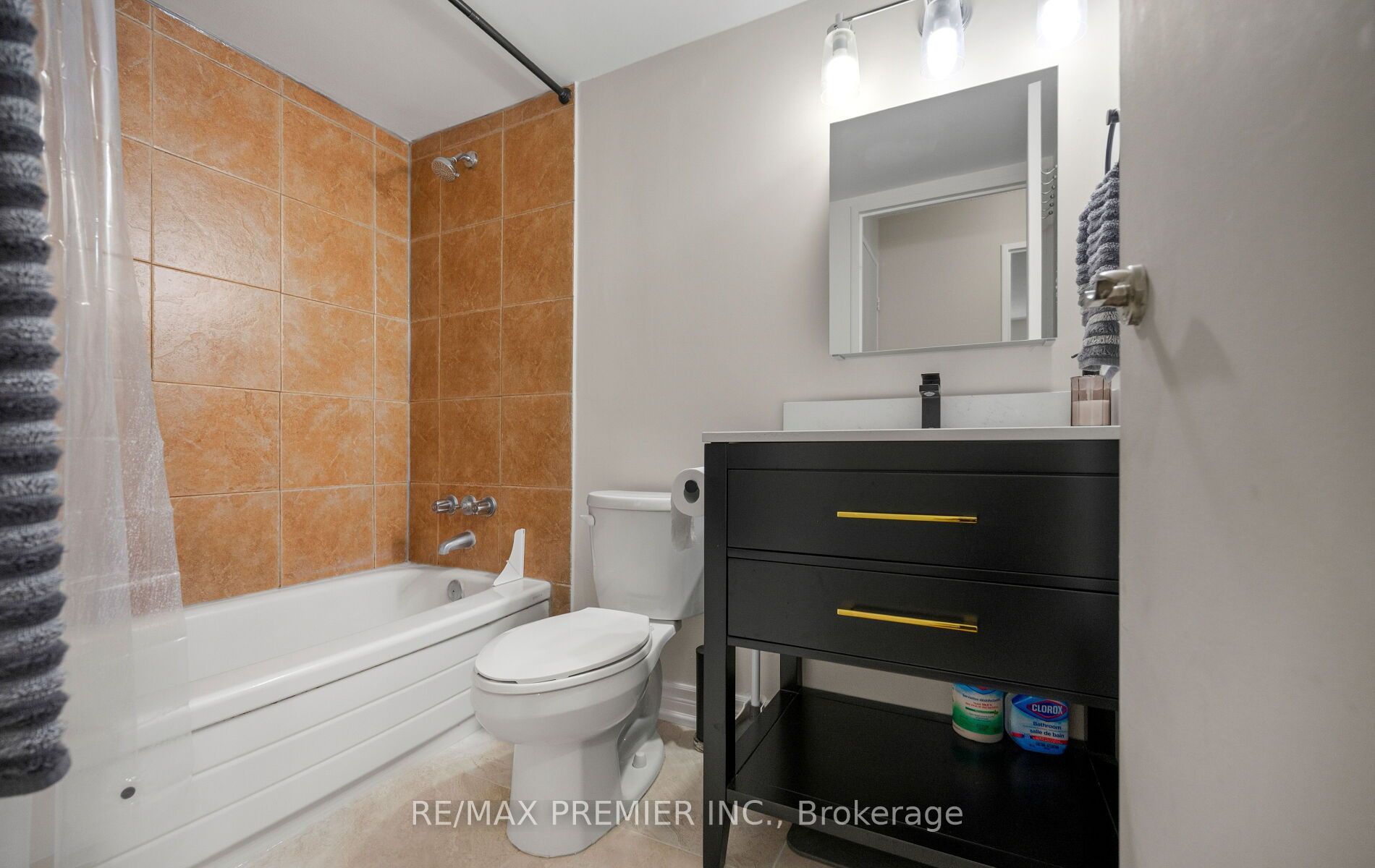 2470 Eglinton Avenue W 209 Property Photo 24