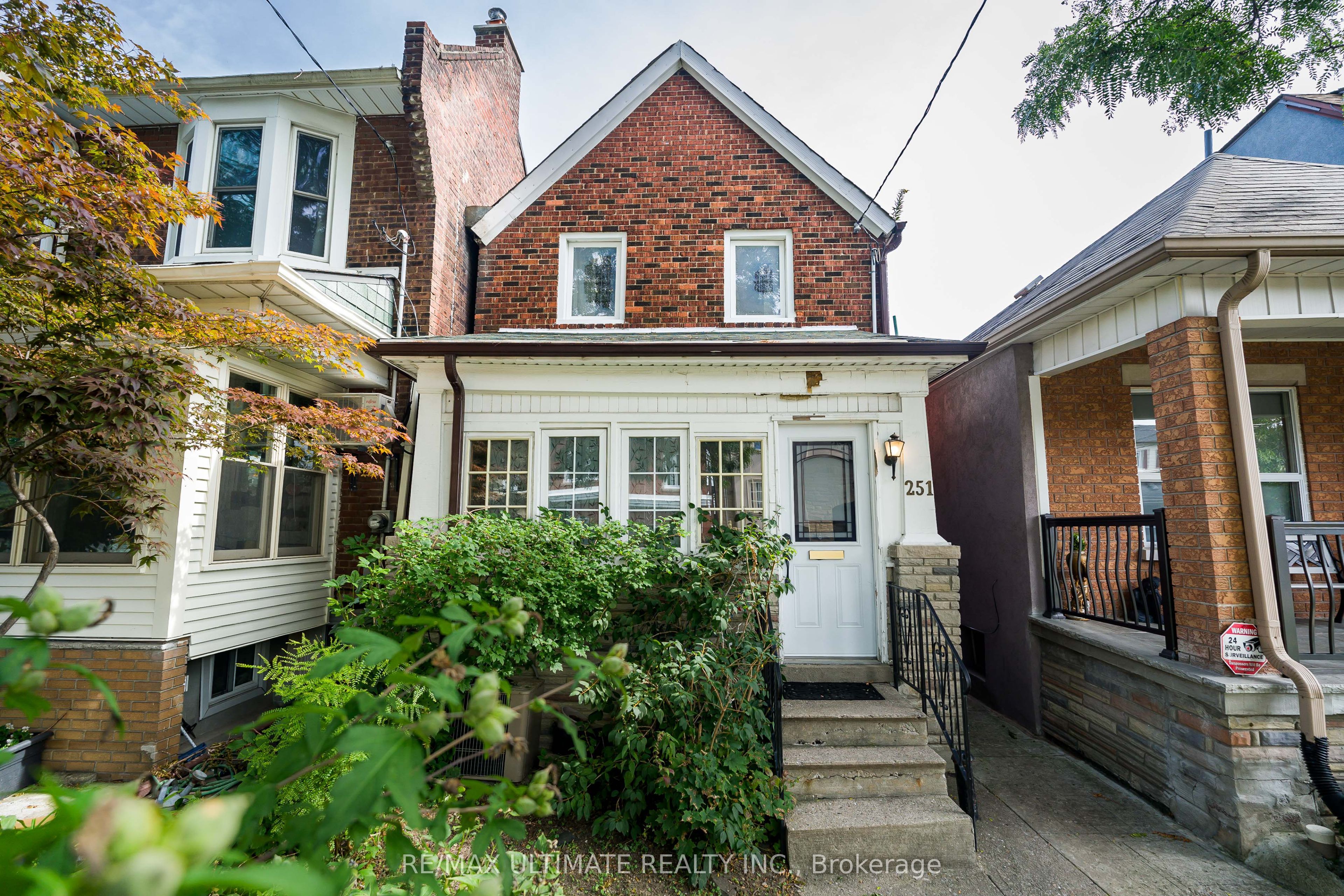 251 Boon Avenue Property Photo 1