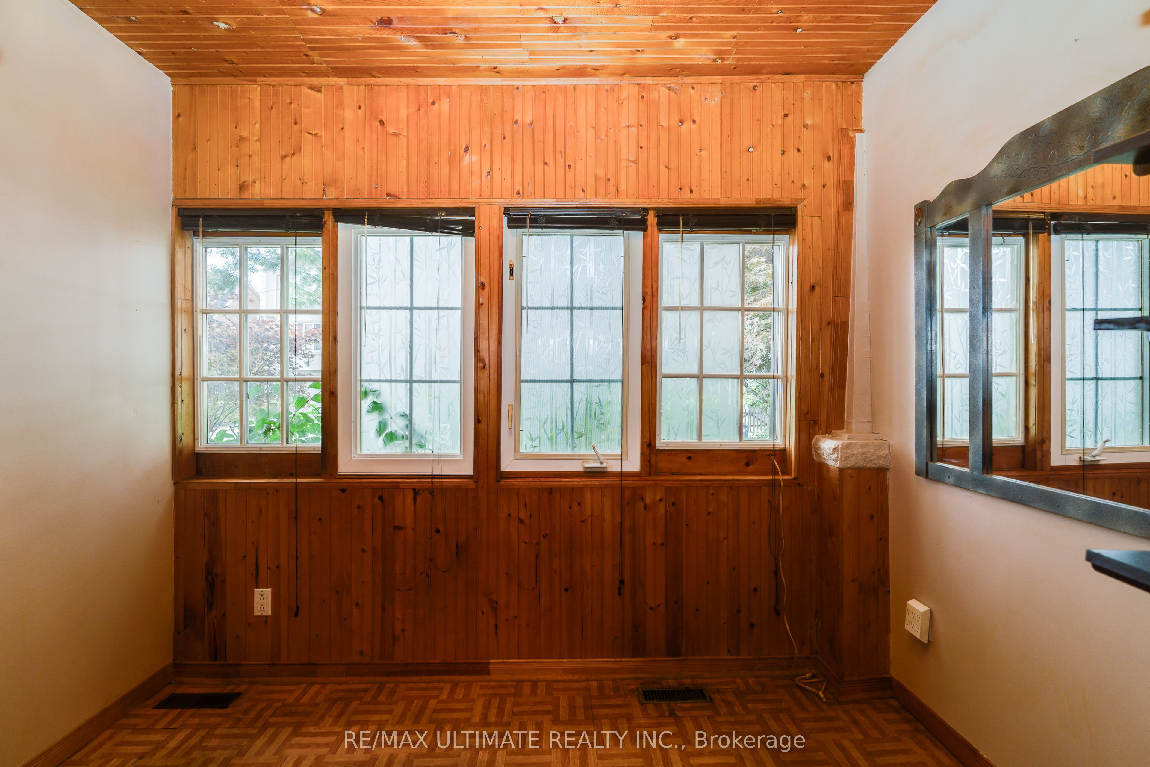251 Boon Avenue Property Photo 11