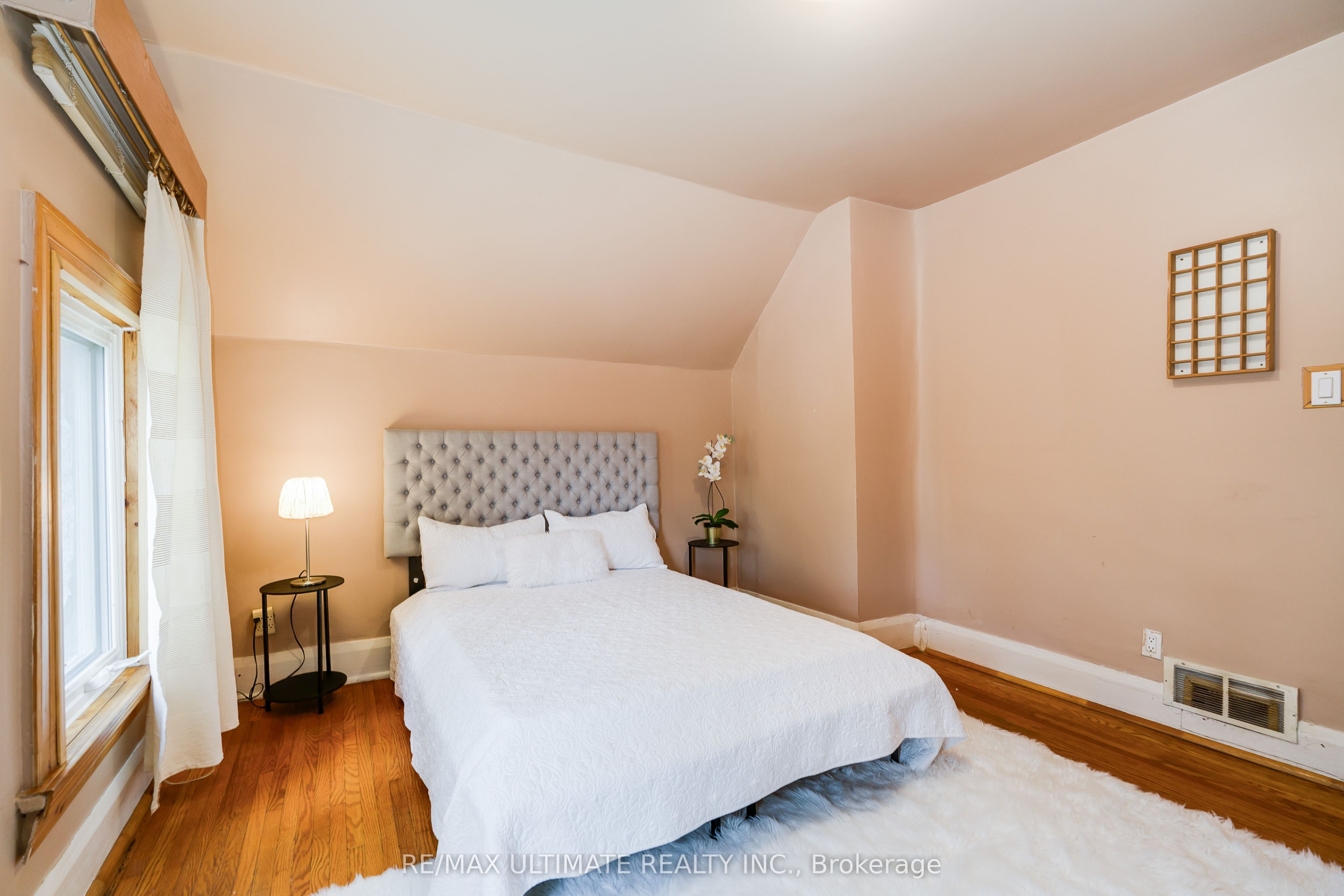 251 Boon Avenue Property Photo 17