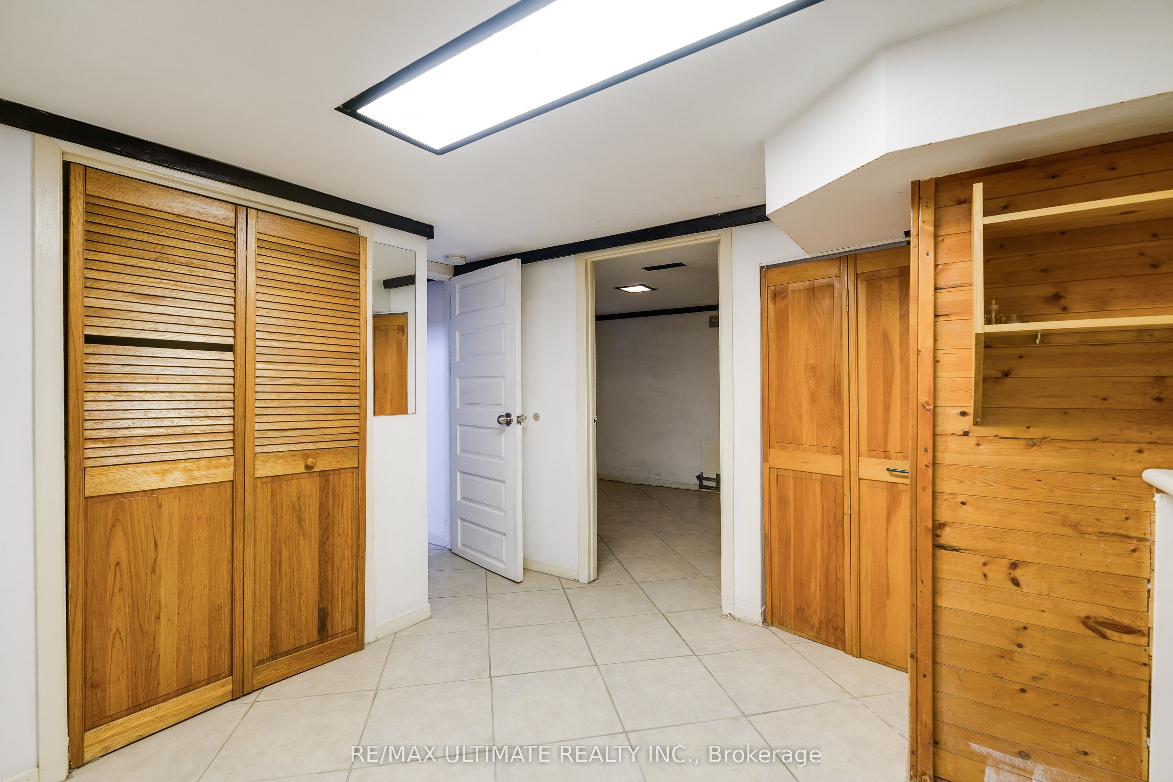 251 Boon Avenue Property Photo 25