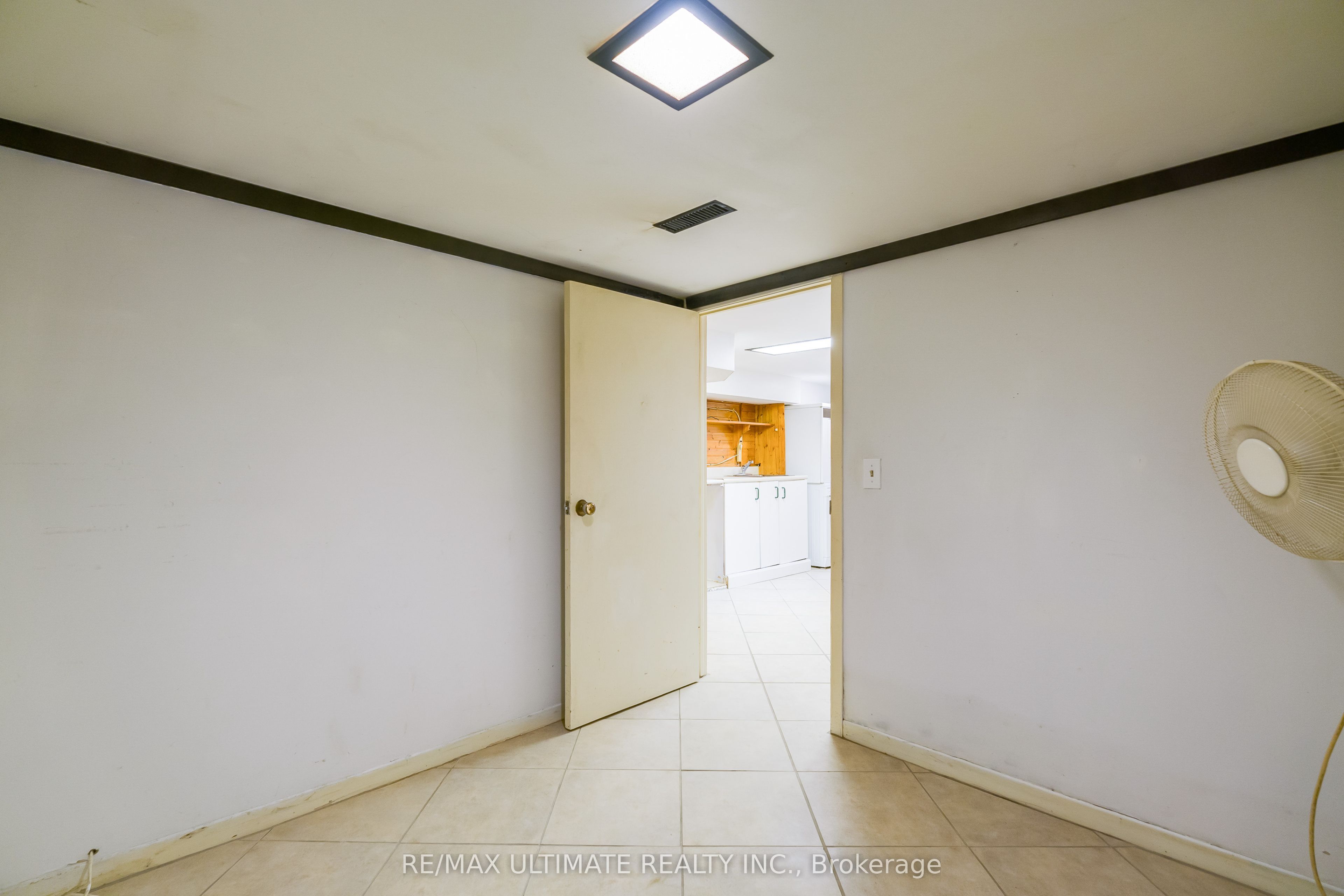 251 Boon Avenue Property Photo 29