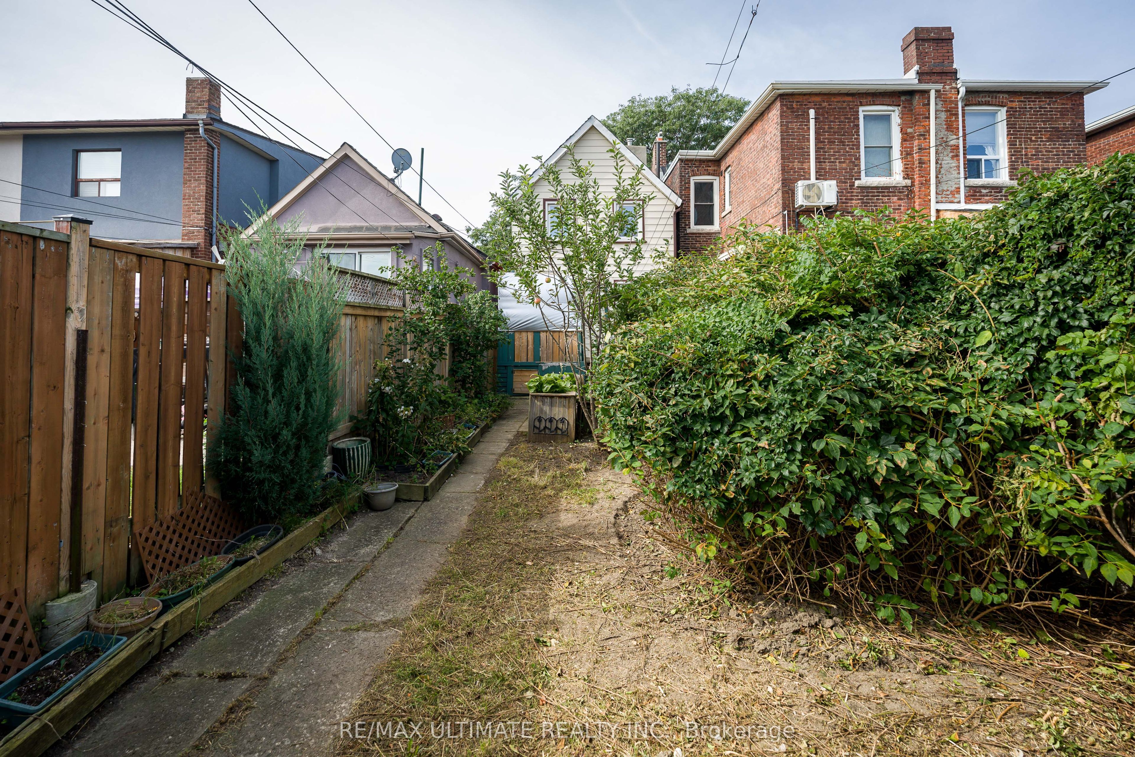 251 Boon Avenue Property Photo 31