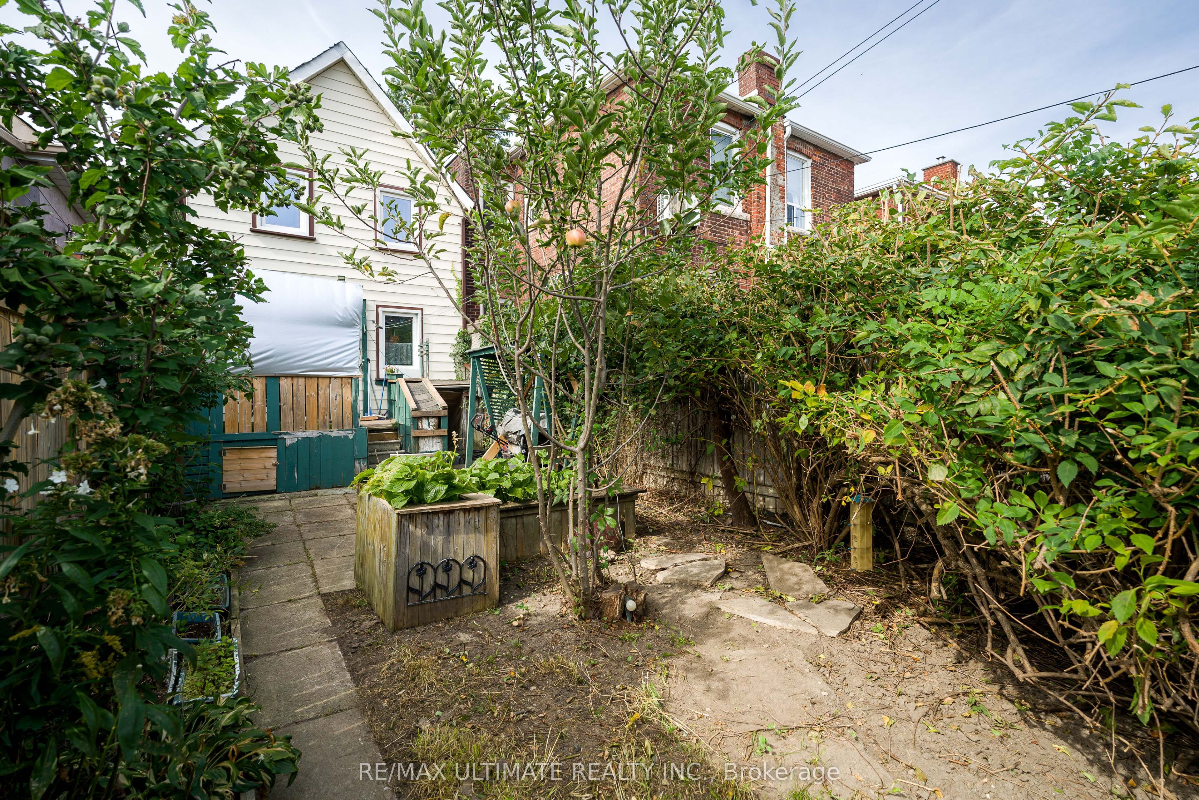 251 Boon Avenue Property Photo 34