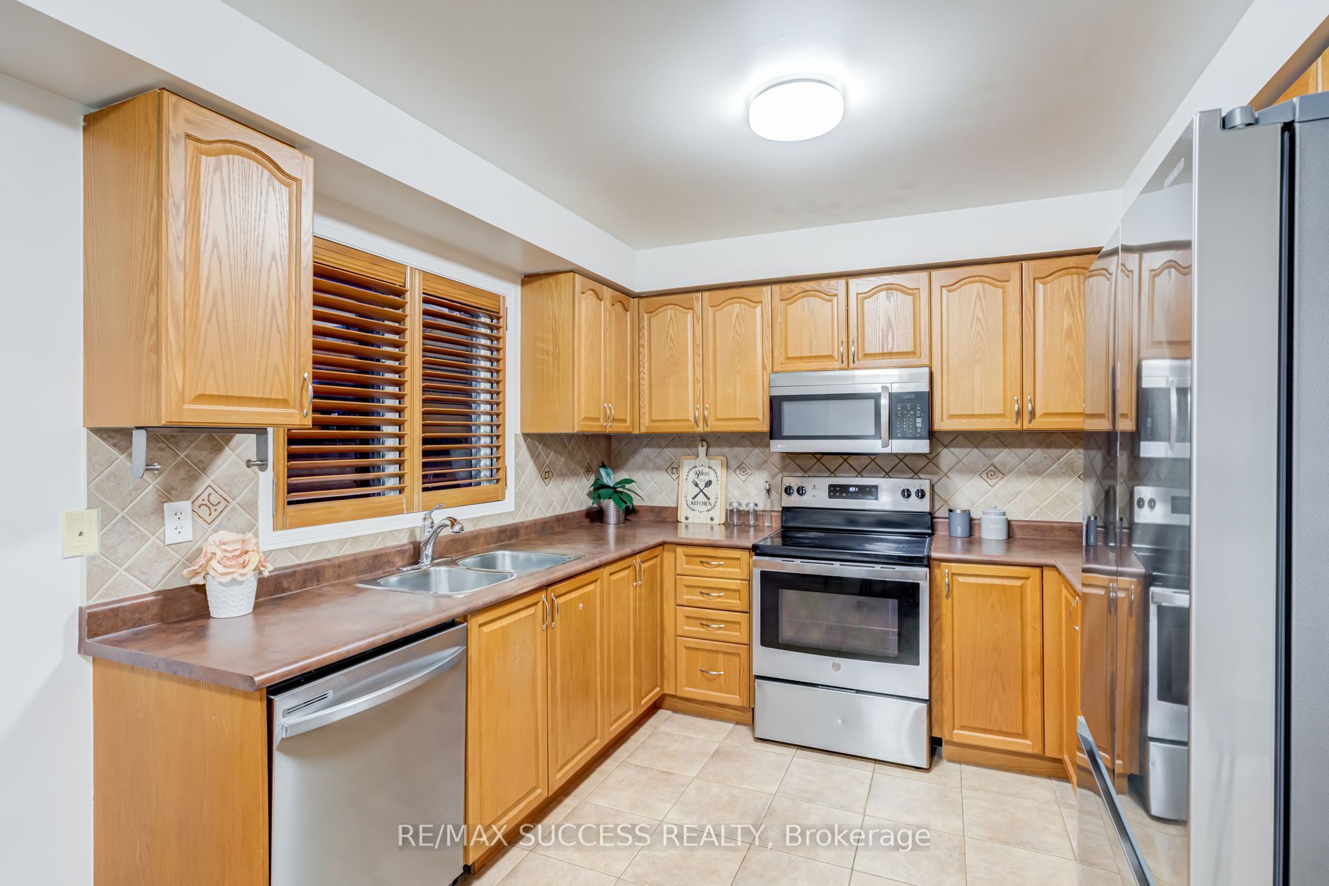 54 Ferncroft Place Property Photo 13