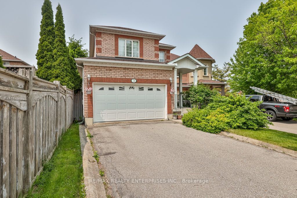 3 Jack Kenny Court Property Photo 3