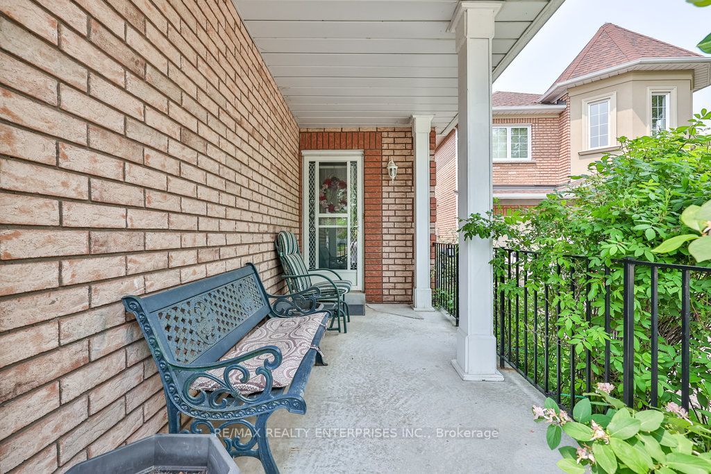 3 Jack Kenny Court Property Photo 4