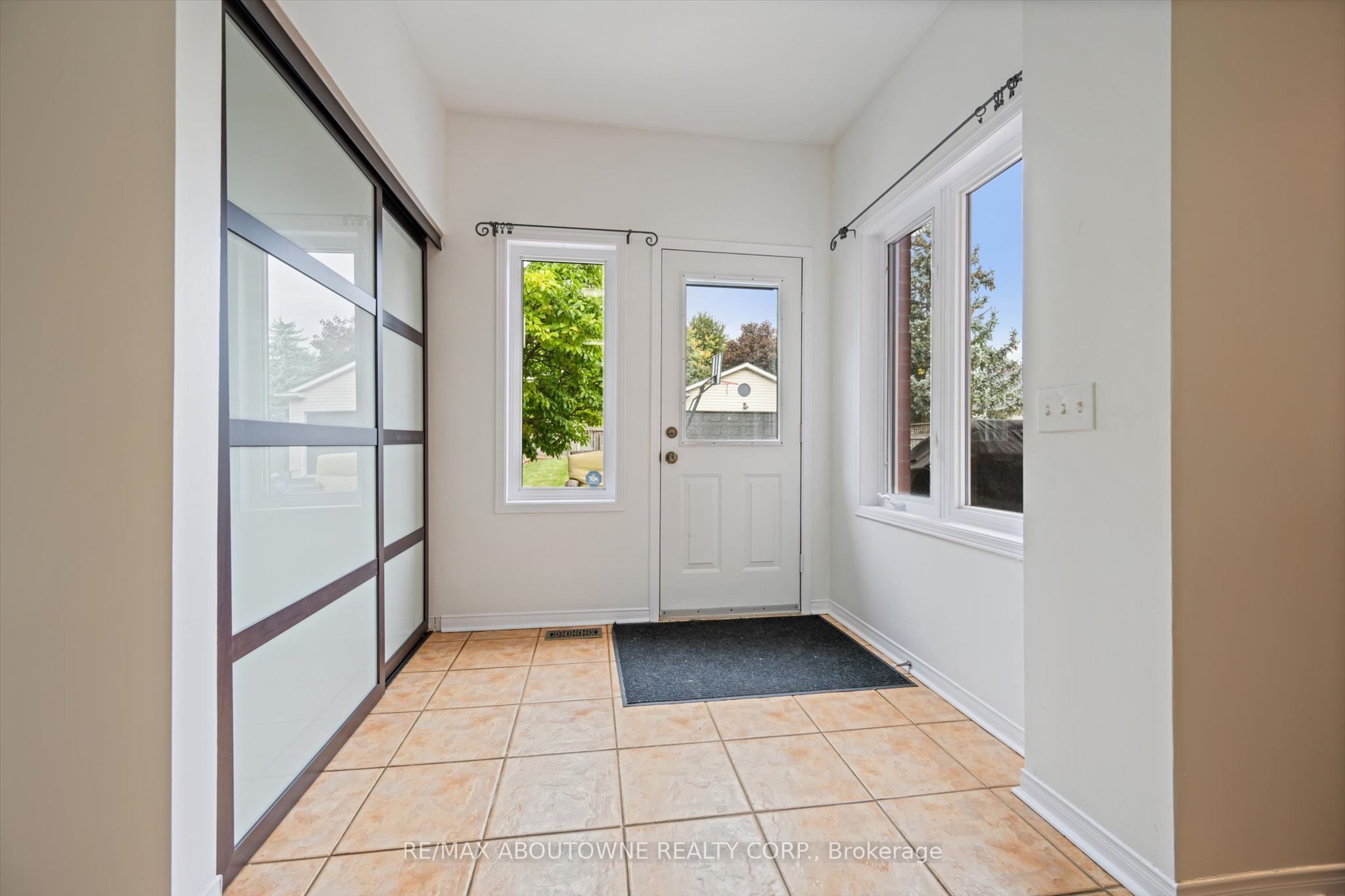 2397 Ennerdale Road Property Photo 15