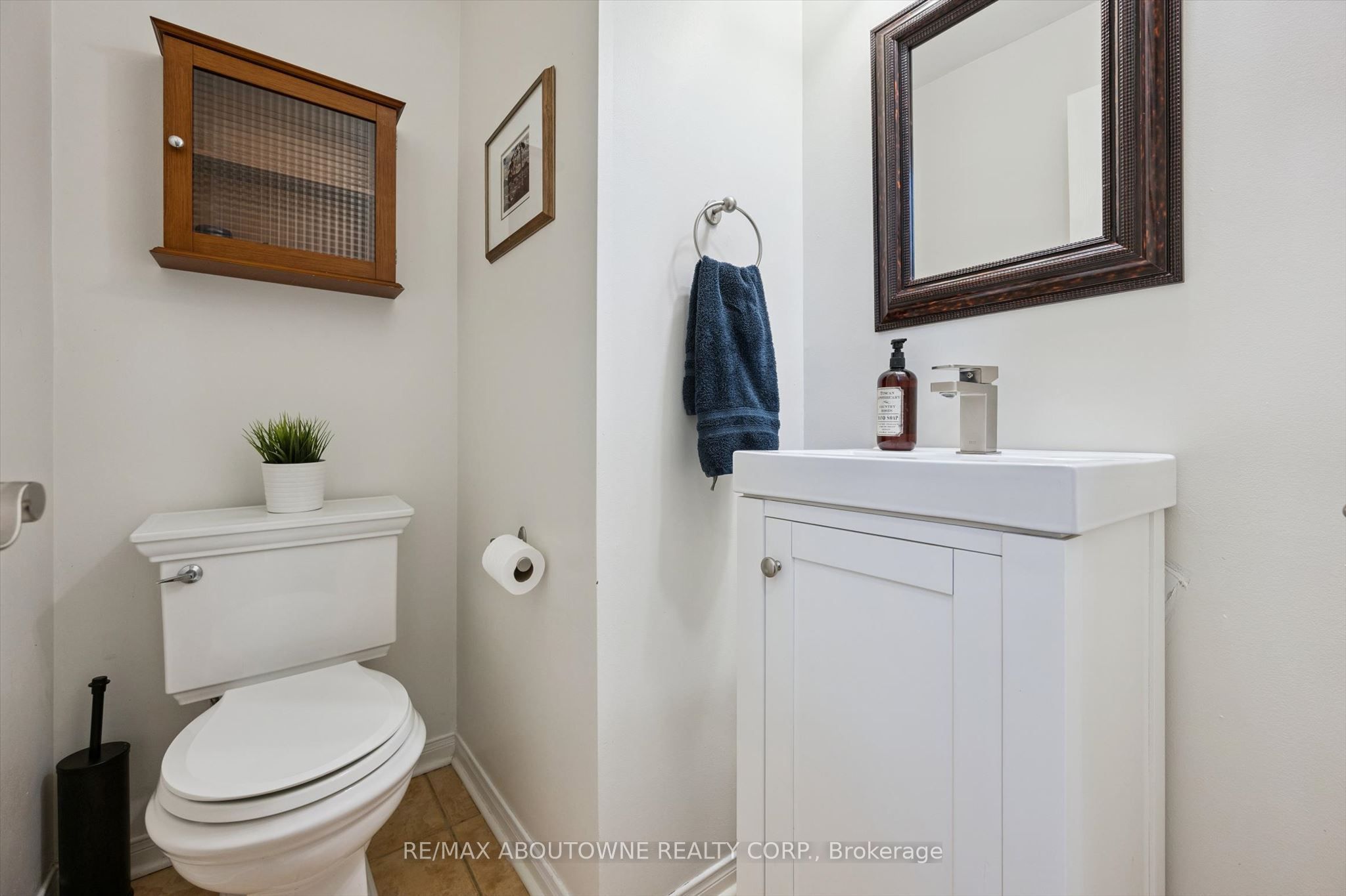 2397 Ennerdale Road Property Photo 17