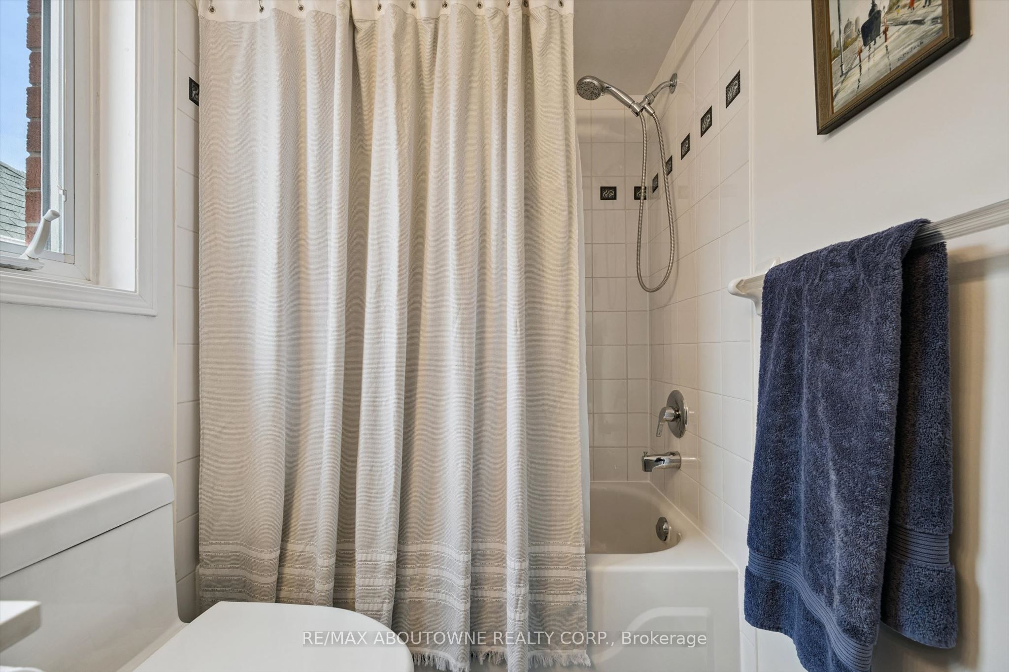 2397 Ennerdale Road Property Photo 29