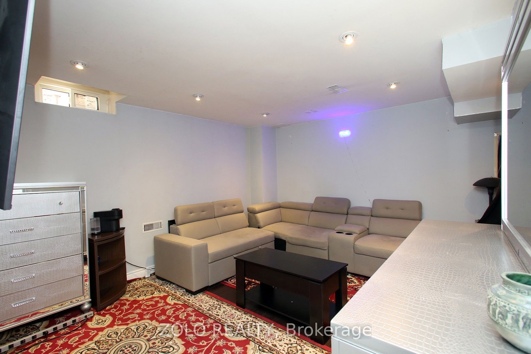 37 S Sewells Lane S Property Photo 16