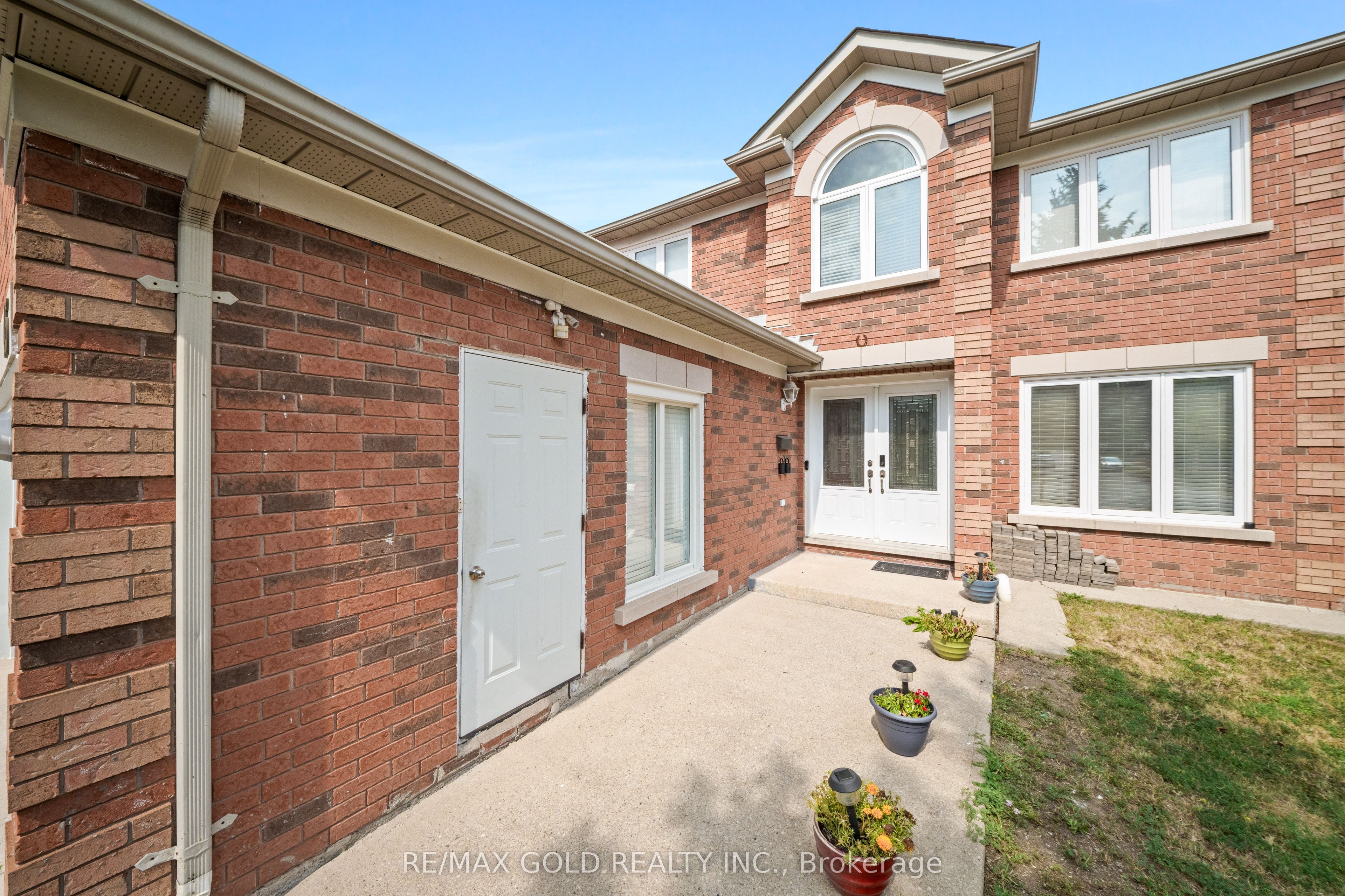 45 Eagleridge Drive Property Photo 3