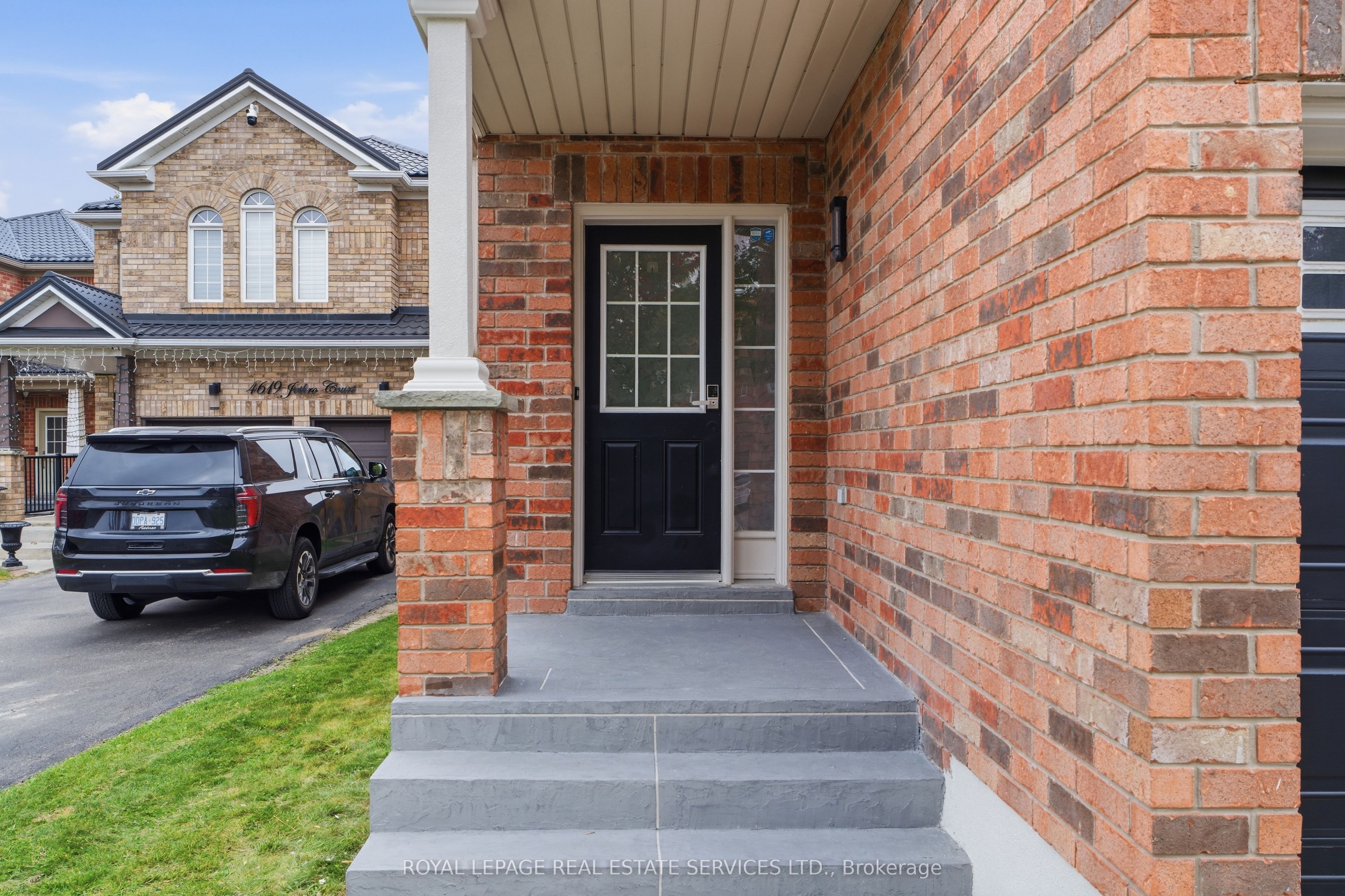 4615 Jethro Court Property Photo 4