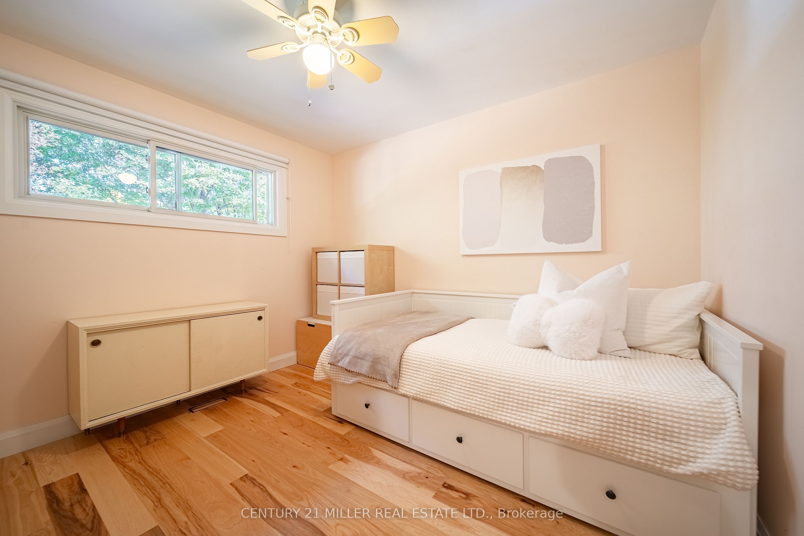 475 Willis Drive Property Photo 17
