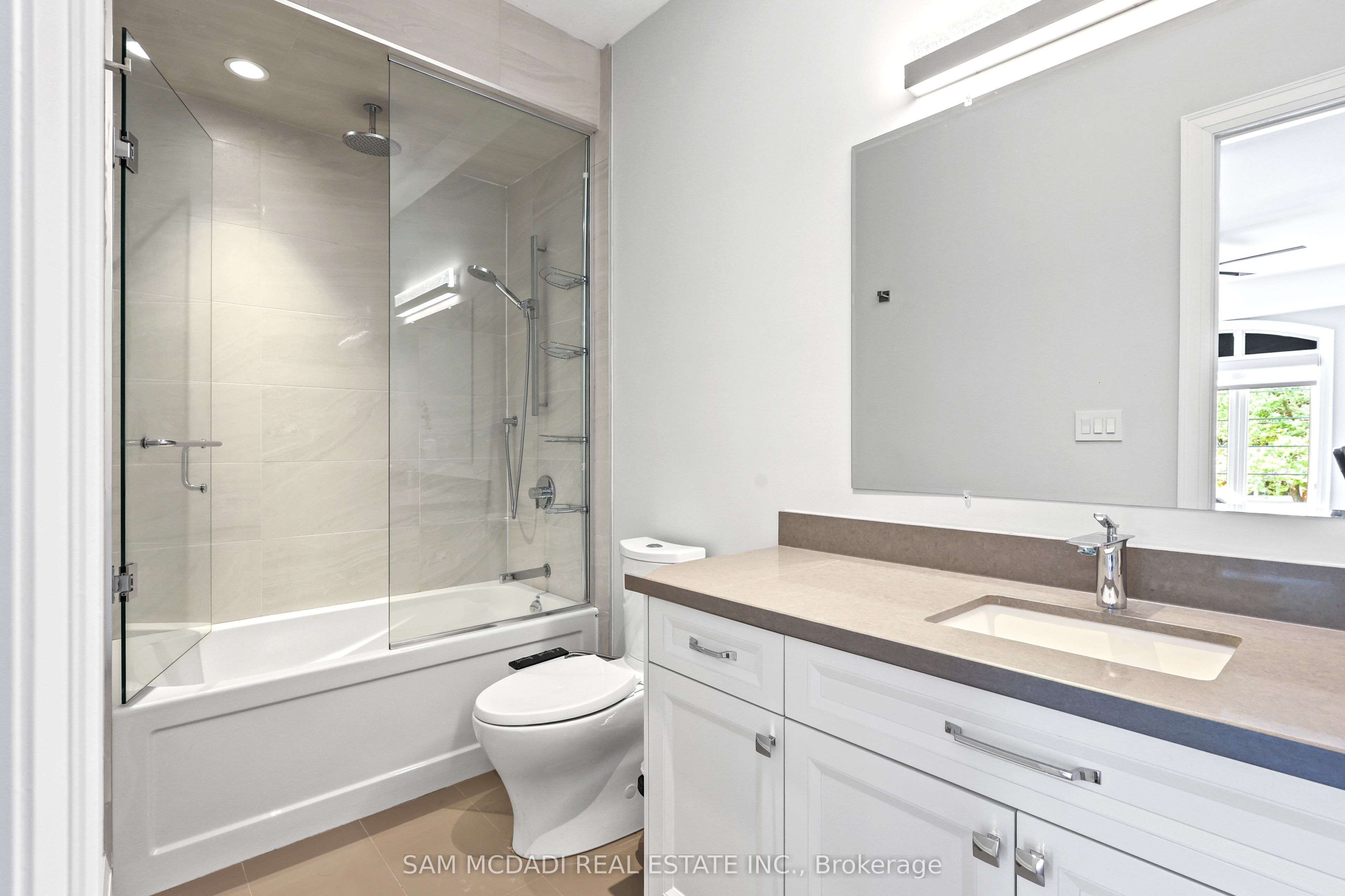 390 Sandhurst Drive Property Photo 31