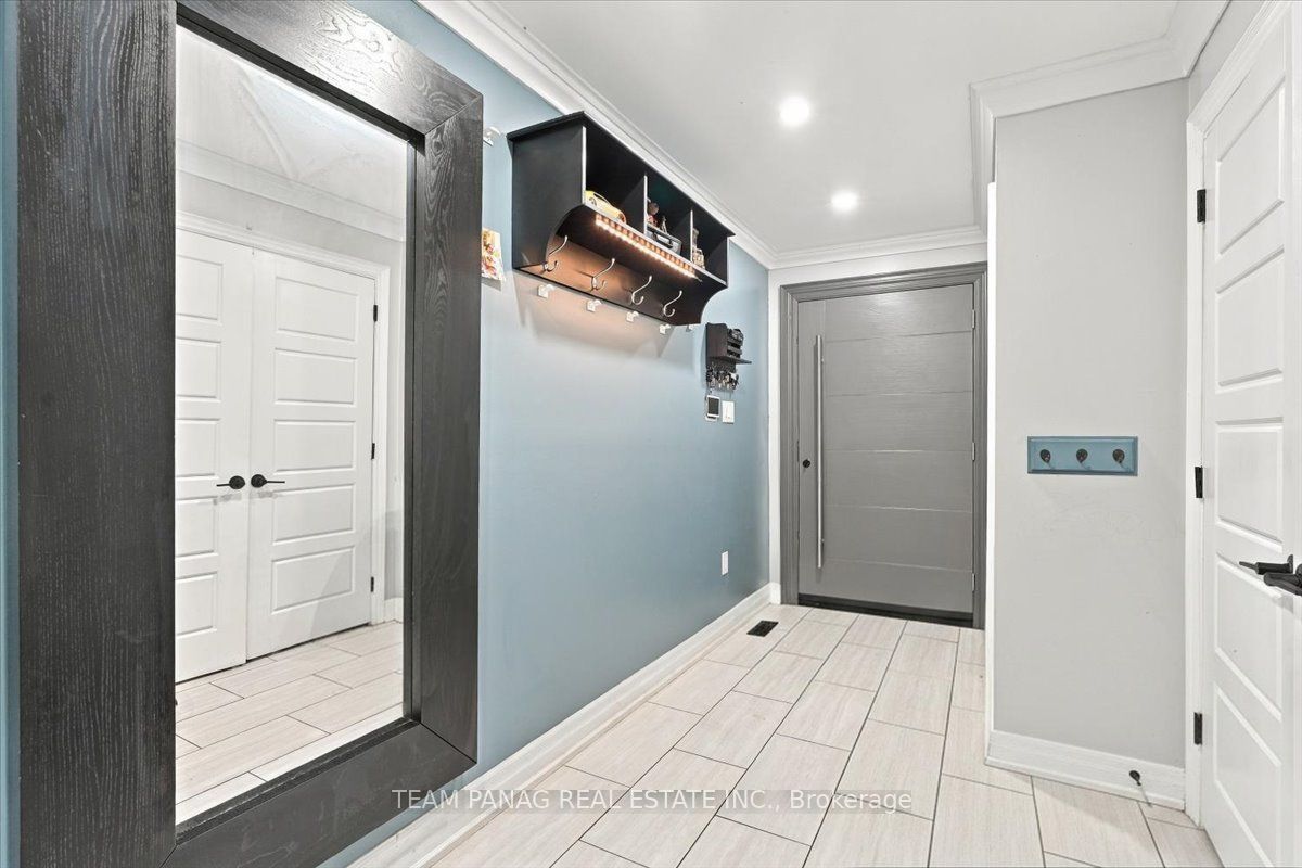 16 Groveland Court Property Photo 5