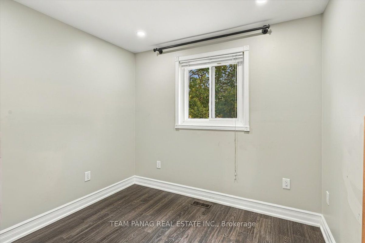 16 Groveland Court Property Photo 26