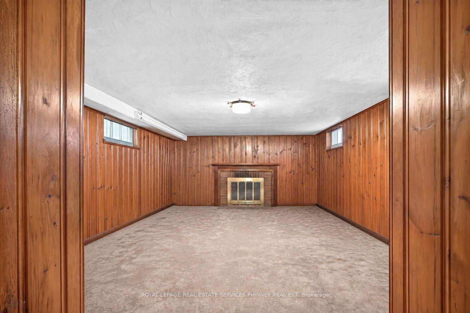 3947 Bloor Street W Property Photo 23