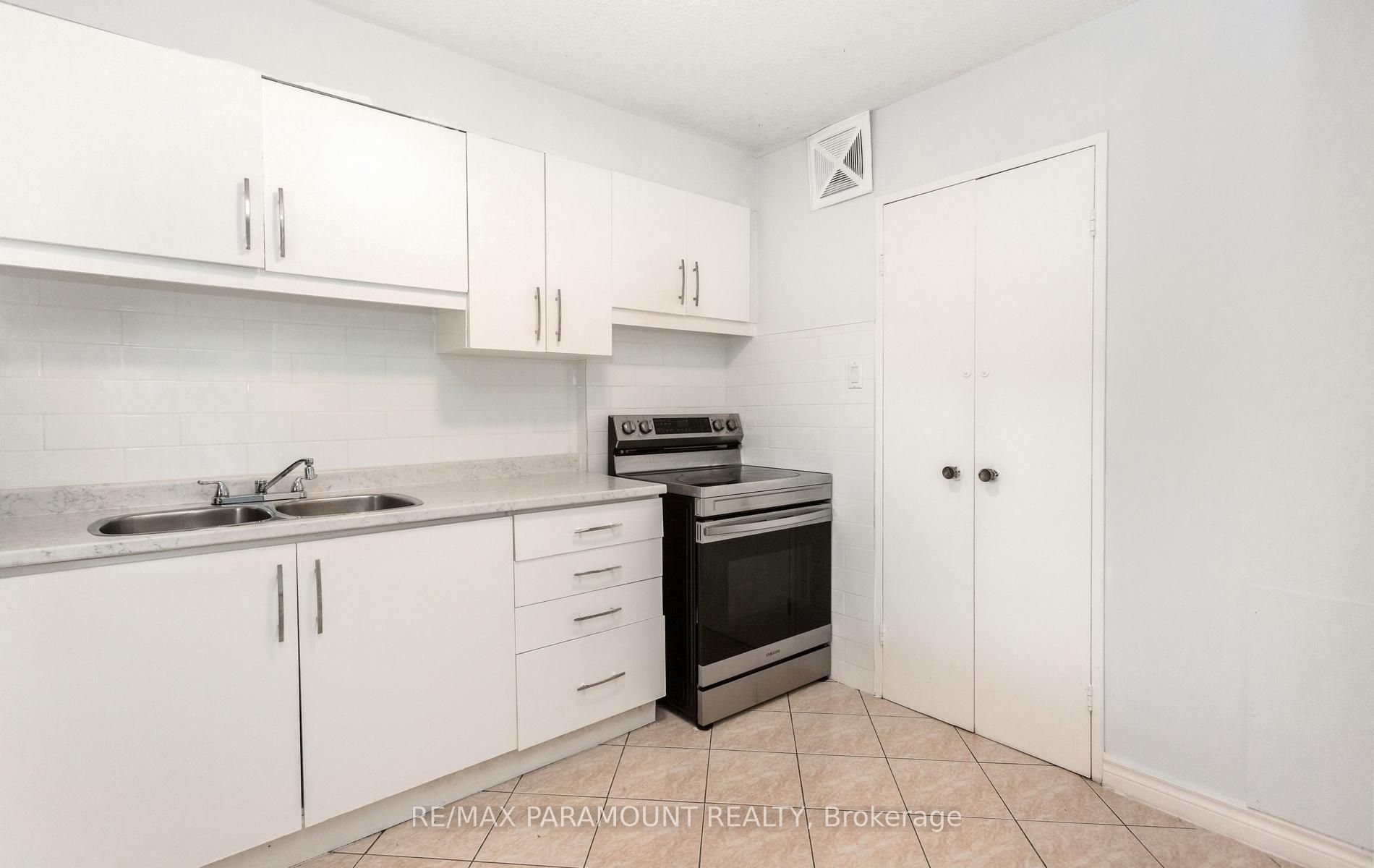 1881 Jane Street 303 Property Photo 16