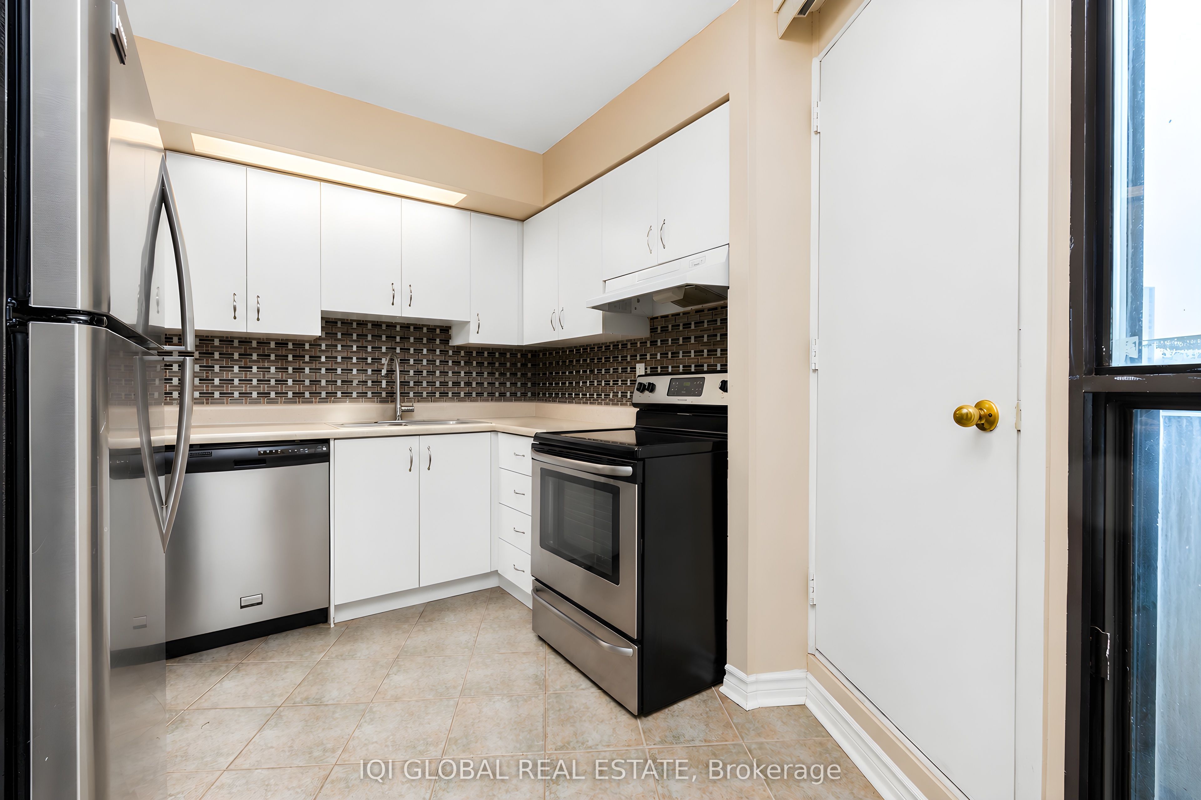 284 Mill Road C2 Property Photo 15