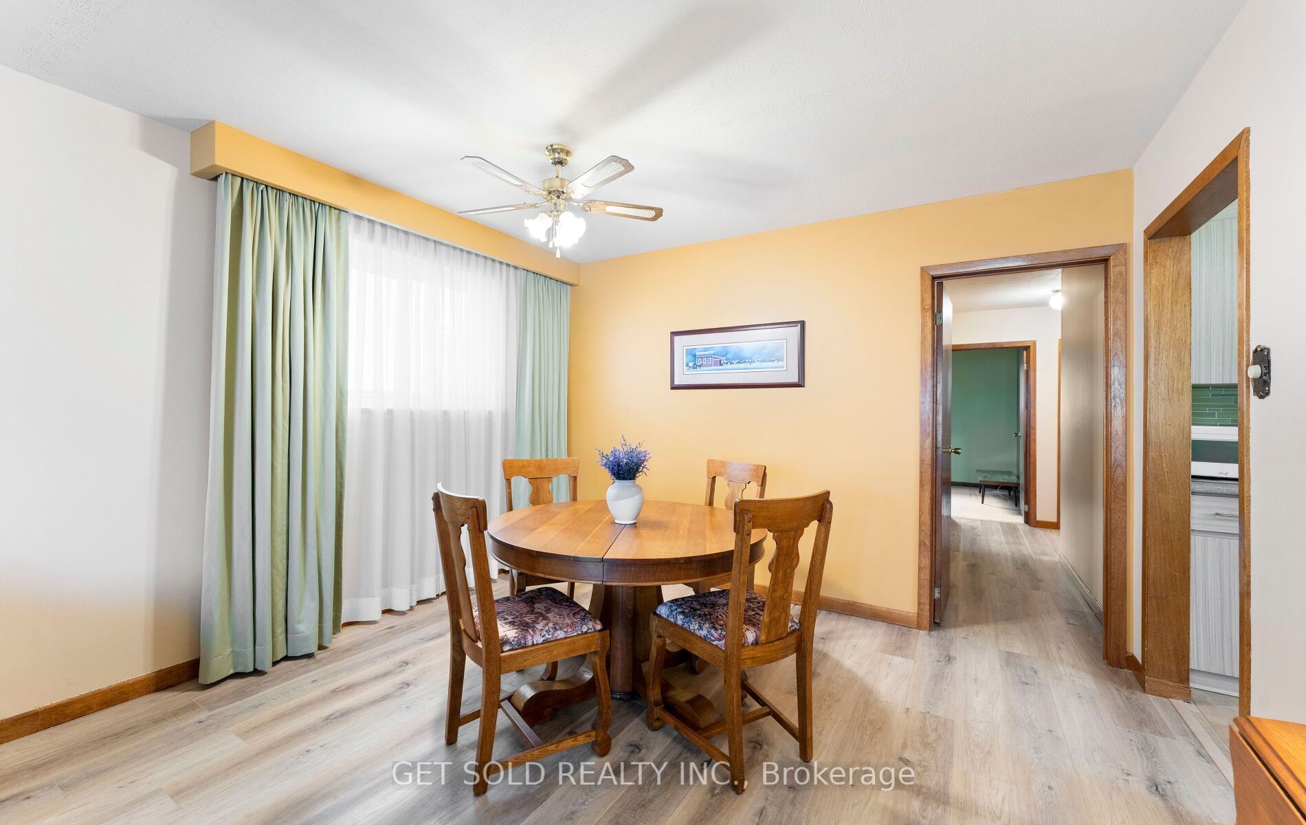 22 Almayo Crescent Property Photo 6