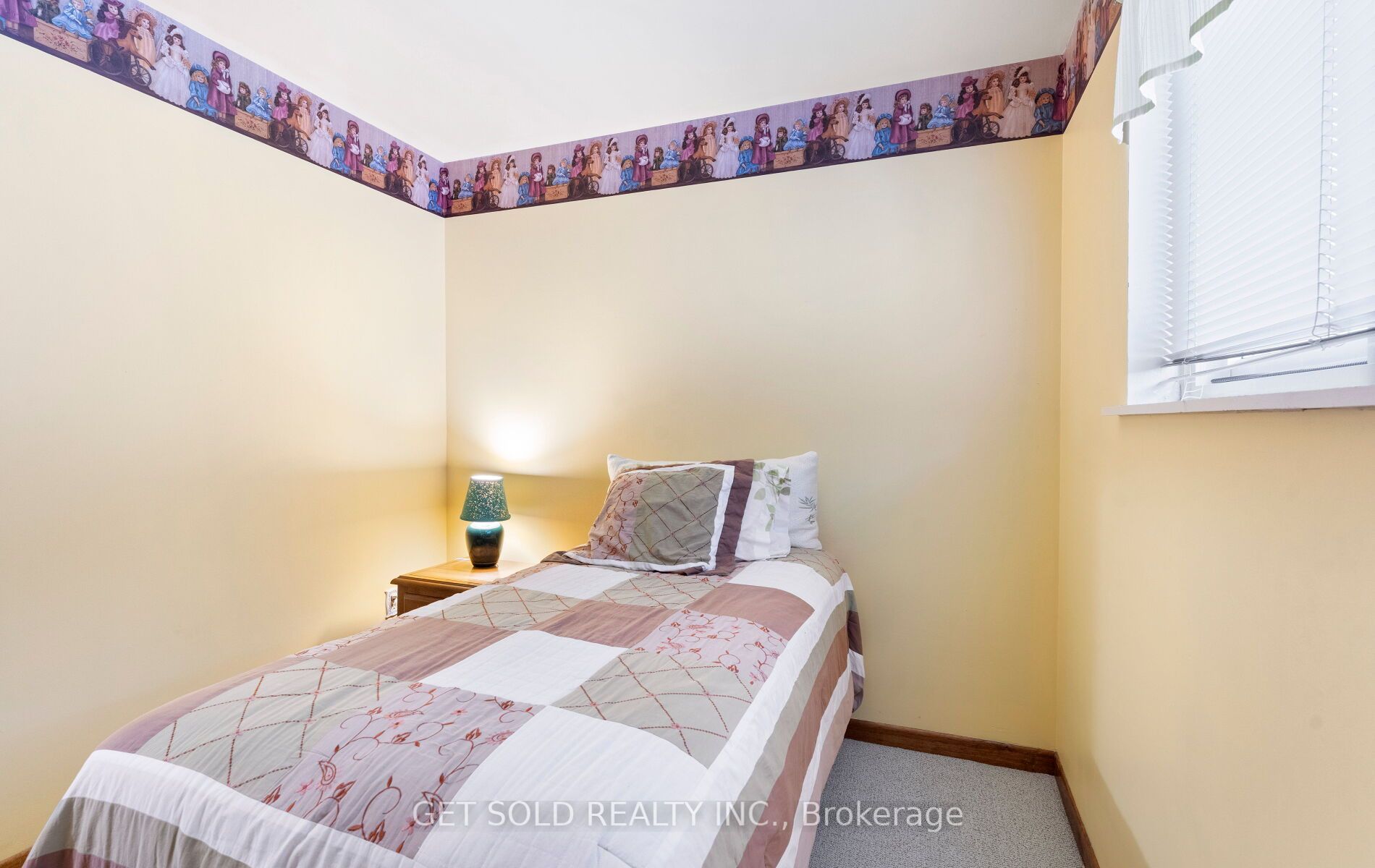 22 Almayo Crescent Property Photo 23
