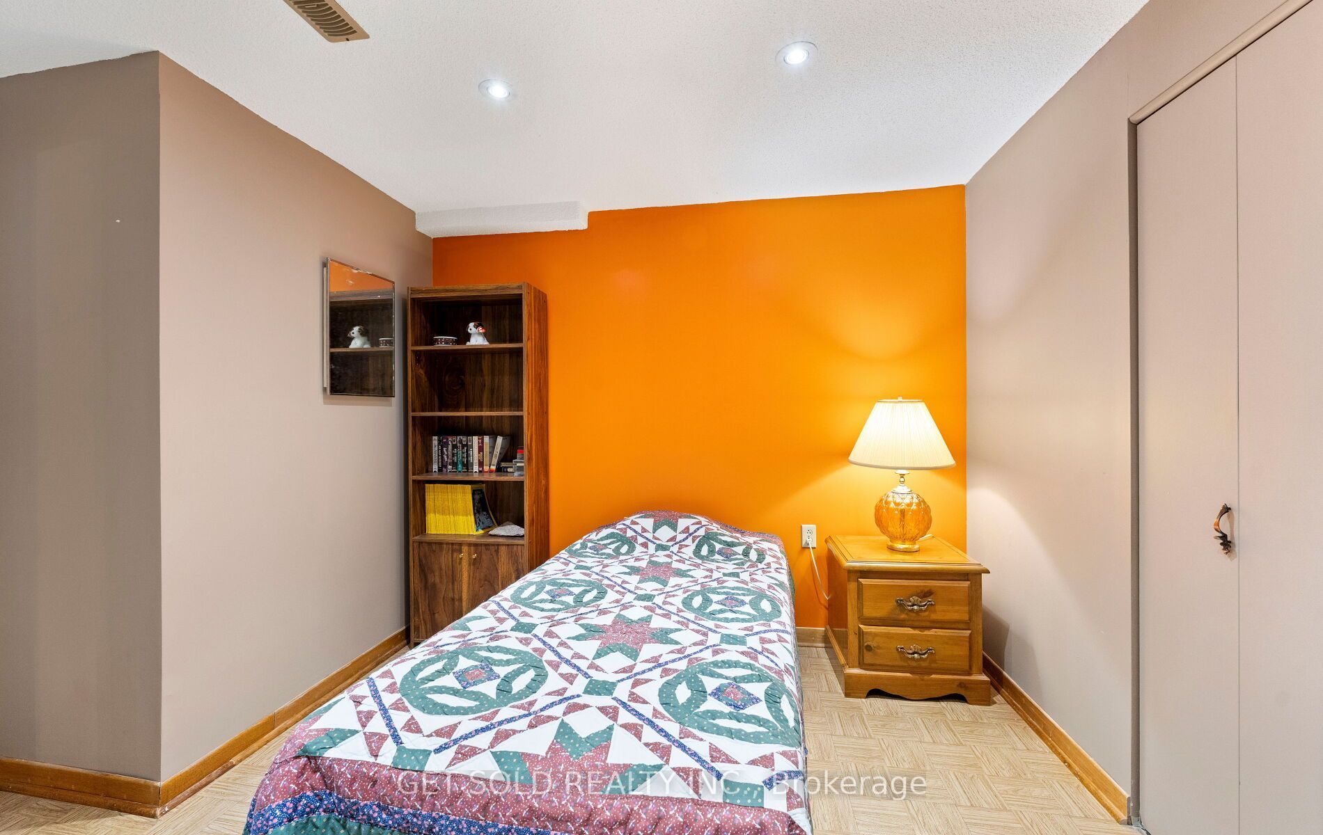 22 Almayo Crescent Property Photo 38