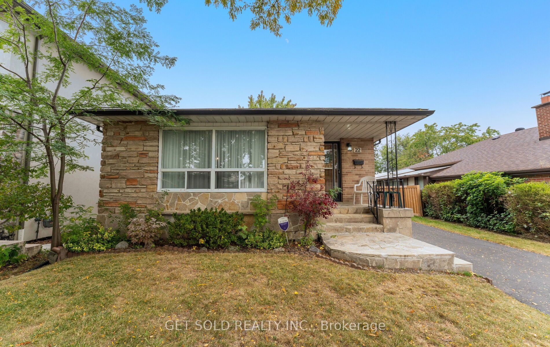 22 Almayo Crescent Property Photo 46