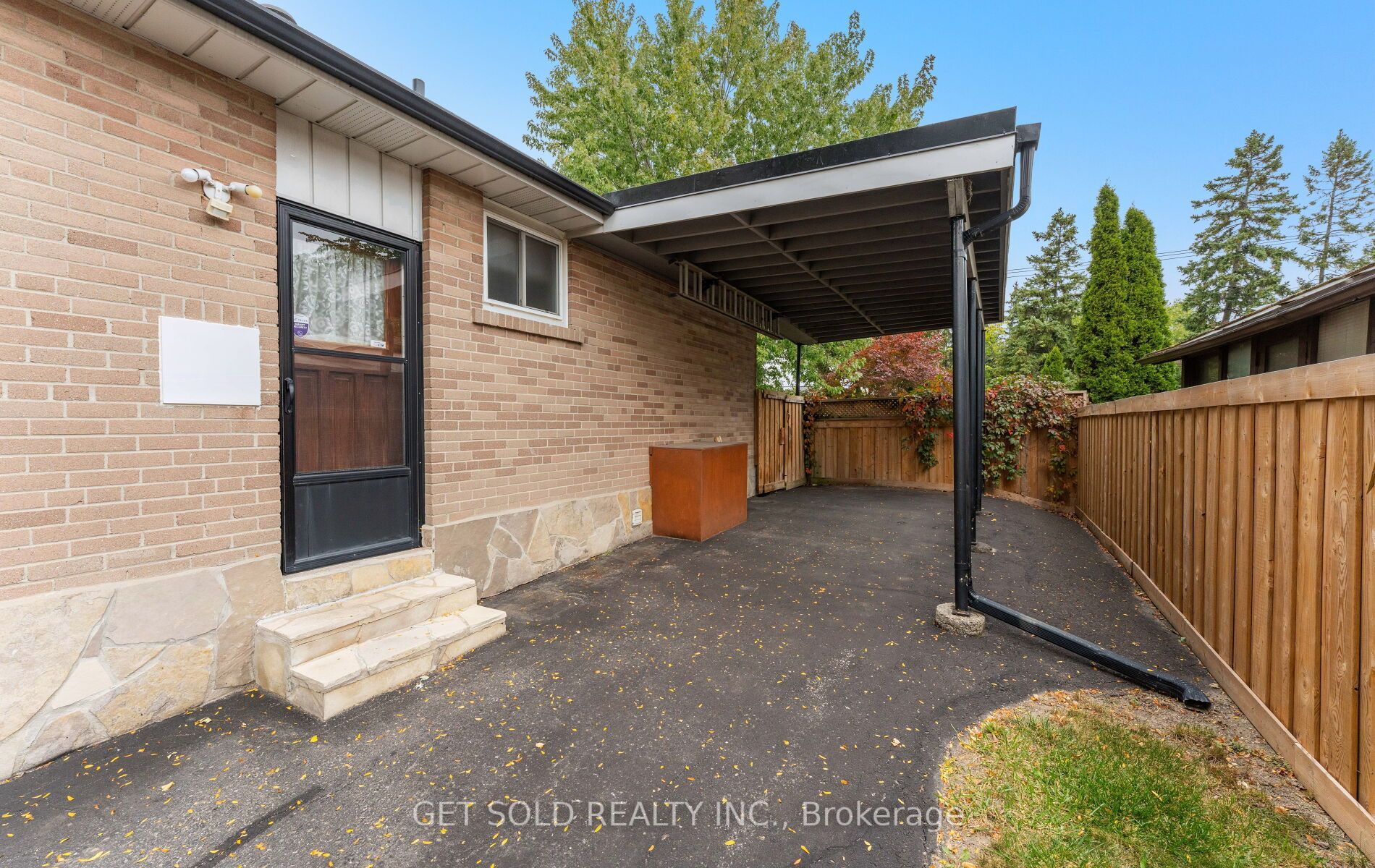 22 Almayo Crescent Property Photo 48