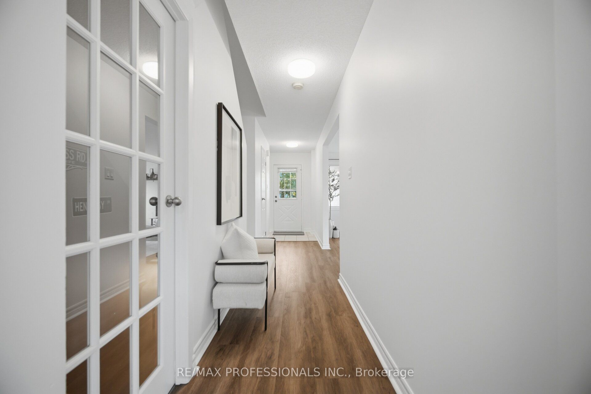 6081 Fullerton Crescent Property Photo 34